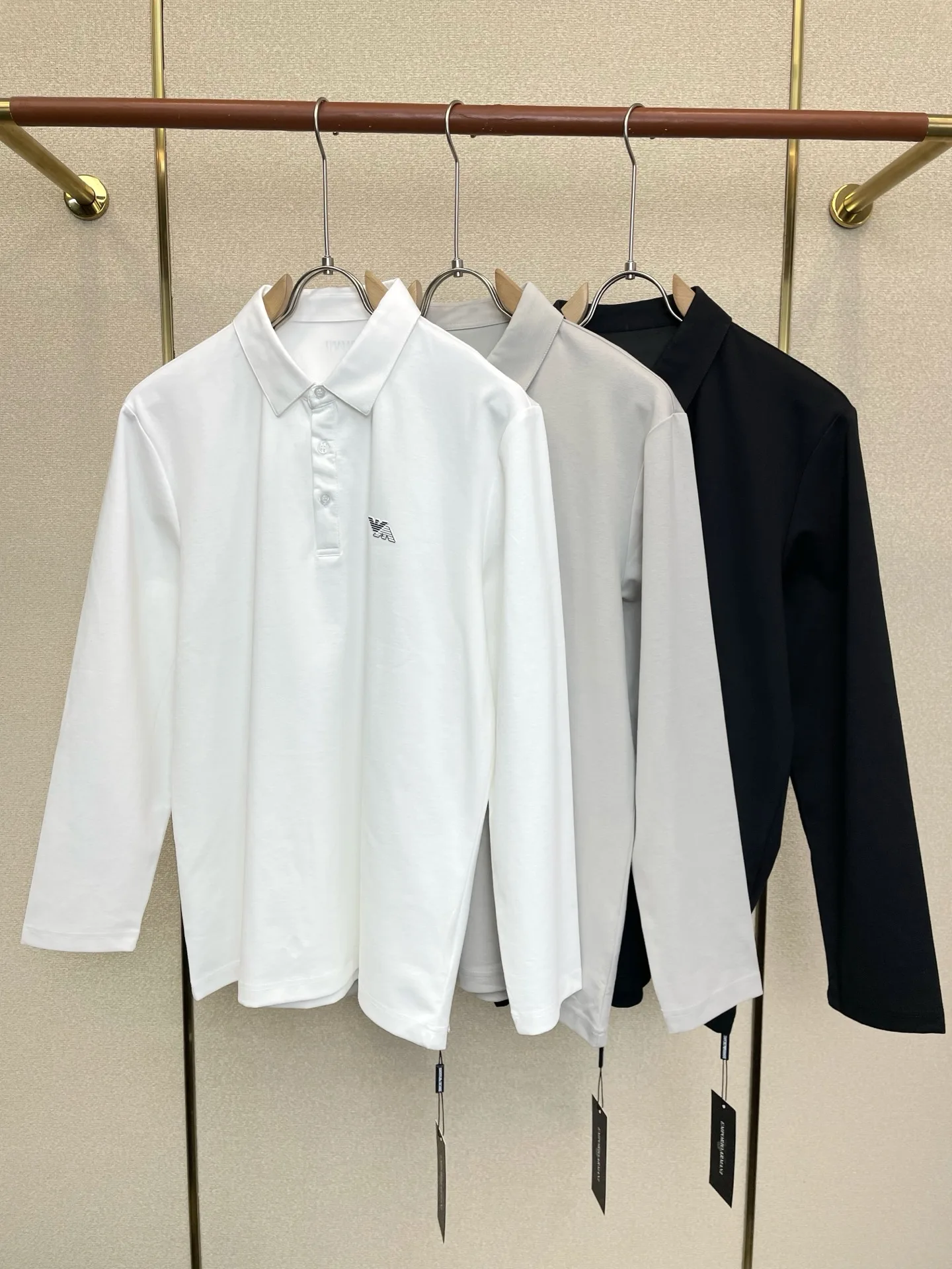 アルマーニ Tシャツ コピー 洗練された カジュアル 長袖 ポロシャツ