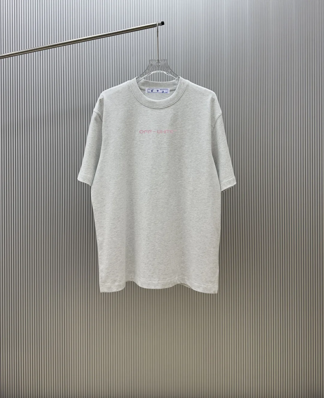 ユニセックス ロゴプリント オフホワイト Tシャツ 偽物 コットン 半袖Tシャツ ライトグレー