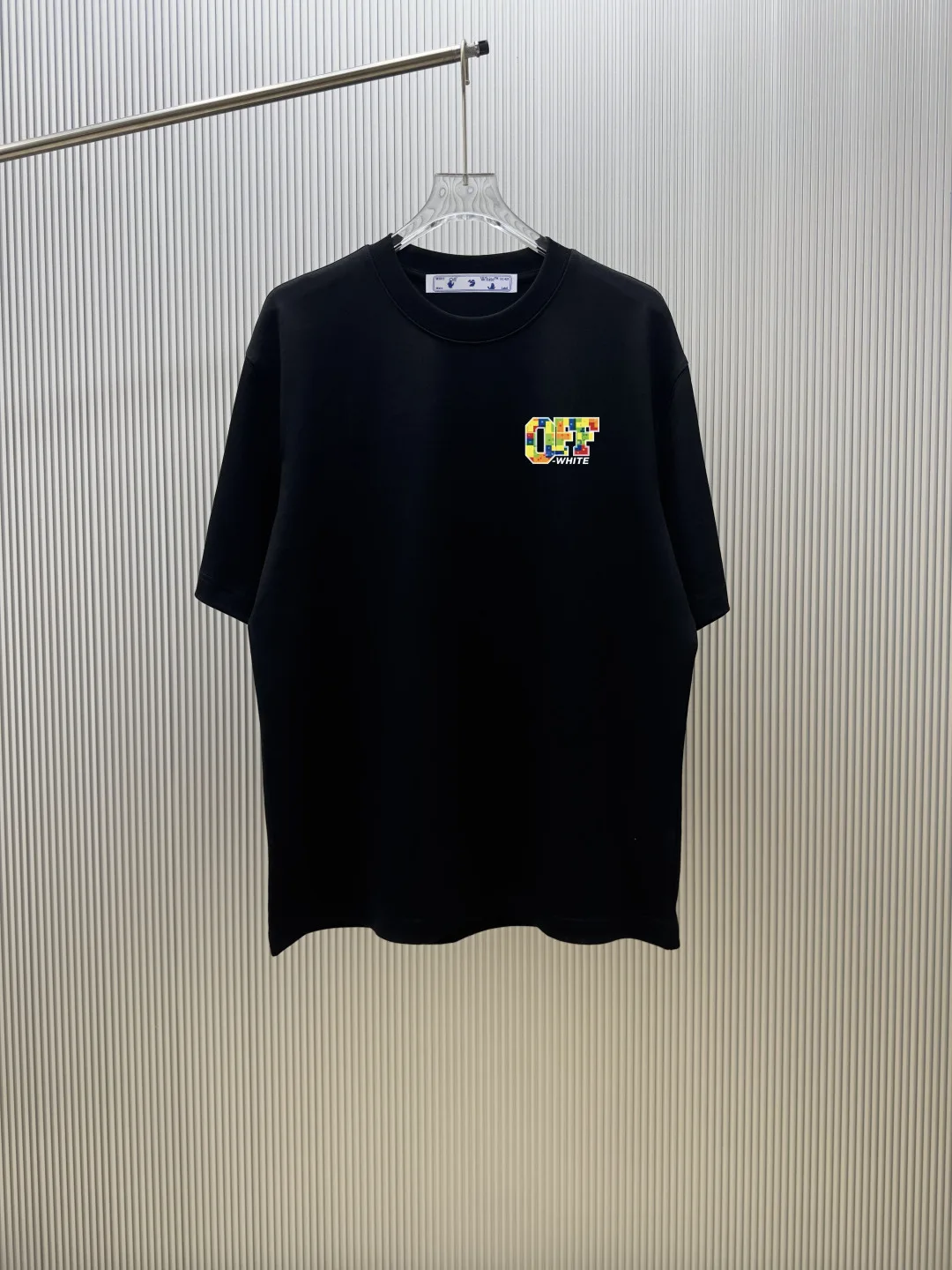 カジュアル ストリート バックプリント オフホワイト Tシャツ 偽物 半袖Tシャツ ブラック