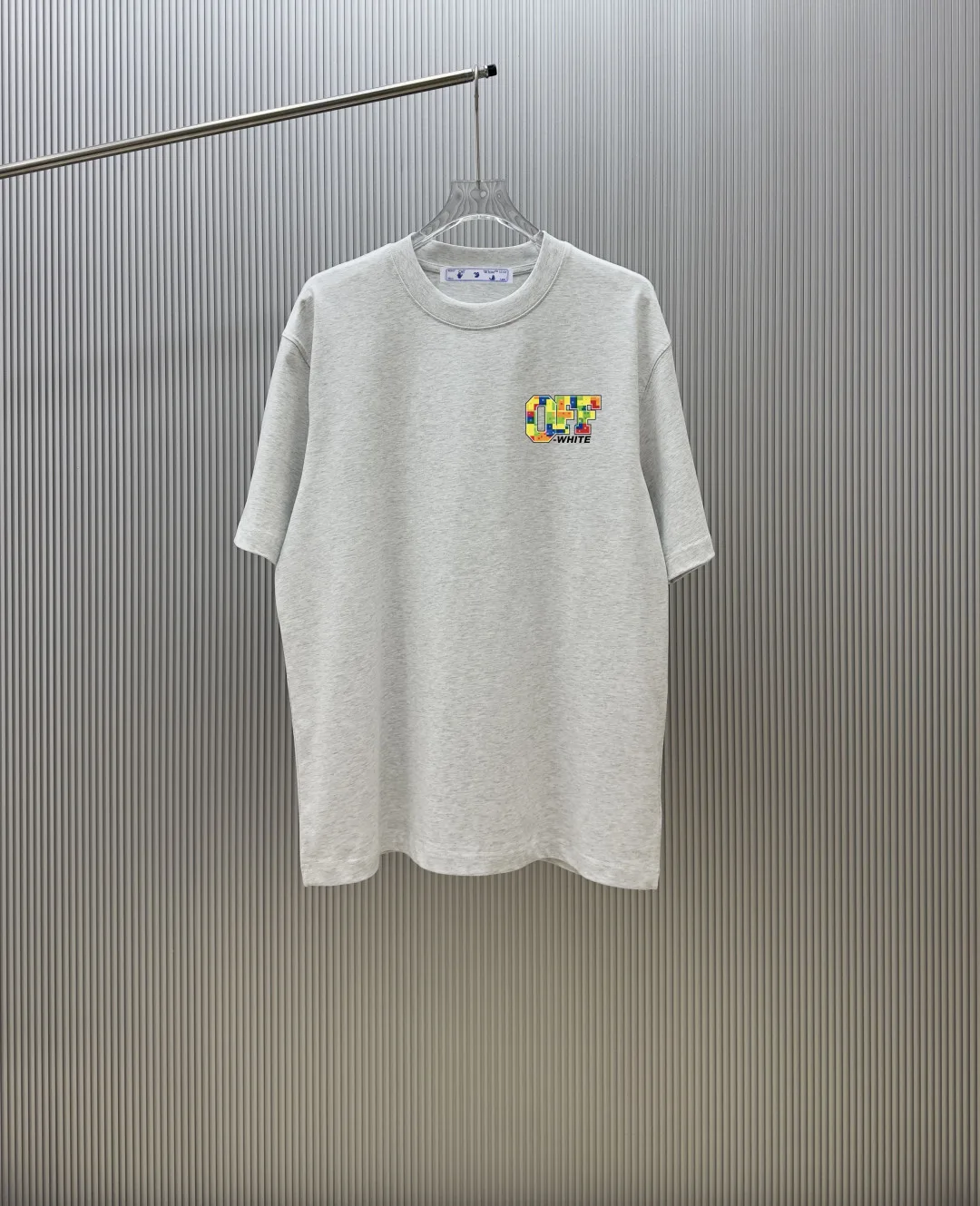 カジュアル ストリート バックプリント オフホワイト Tシャツ 偽物 半袖Tシャツ ライトグレー