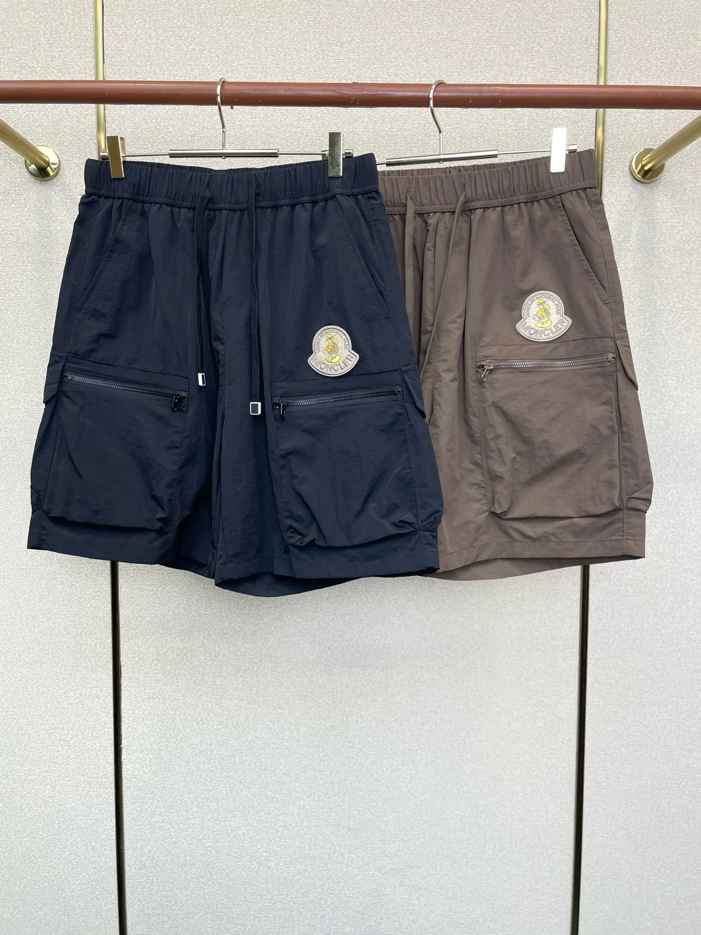 大人カジュアル ショートパンツ モンクレール パンツ 偽物 合わせやすい