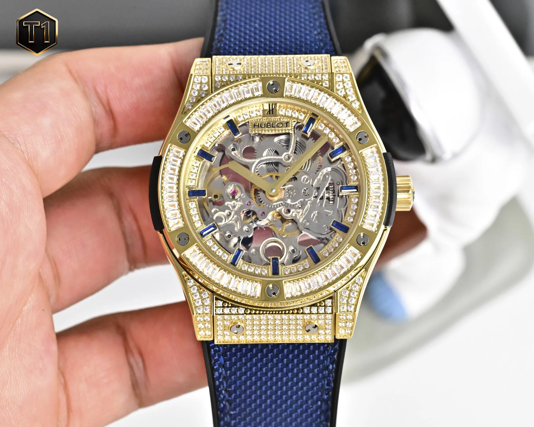 圧倒的な存在感 スケルトン×フルパヴェ ウブロ 時計 コピー メンズウォッチ 45mm