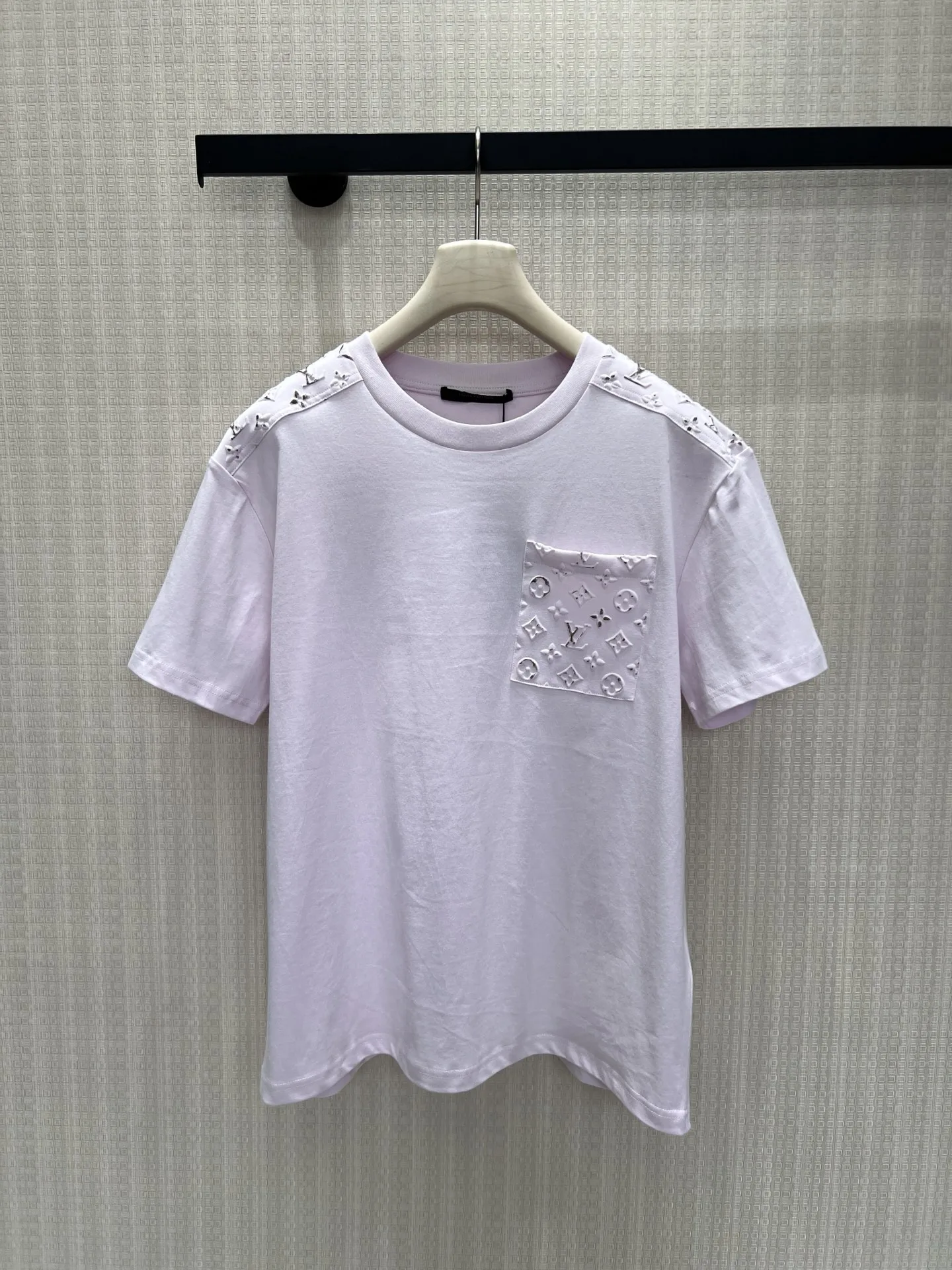 ルイ・ヴィトン Tシャツ コピー 上品 カジュアル リフレクティブ シグネチャー 半袖Tシャツ