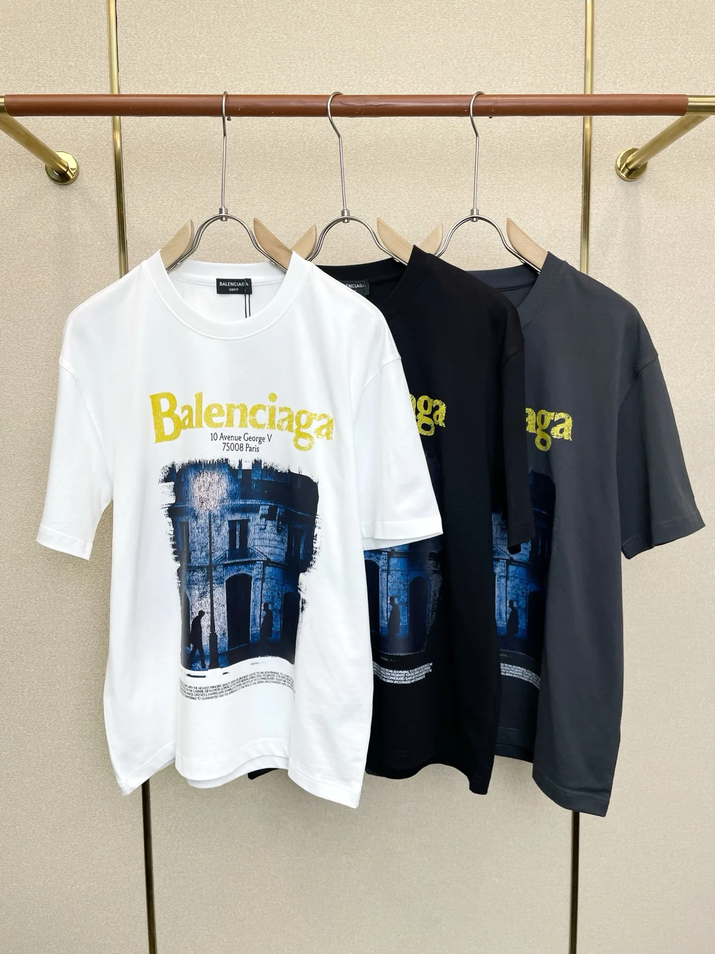 お洒落 プリント入り 半袖Tシャツ バレンシアガ Tシャツ 偽物 クルーネック