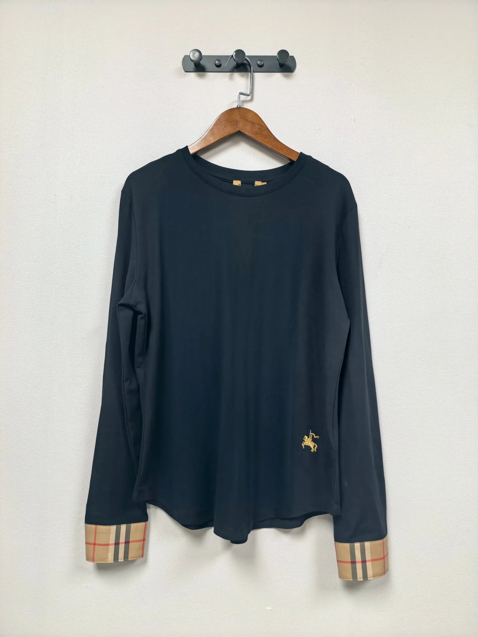 お洒落 チェック切り替え 長袖Tシャツ バーバリー Tシャツ 偽物 ブラック