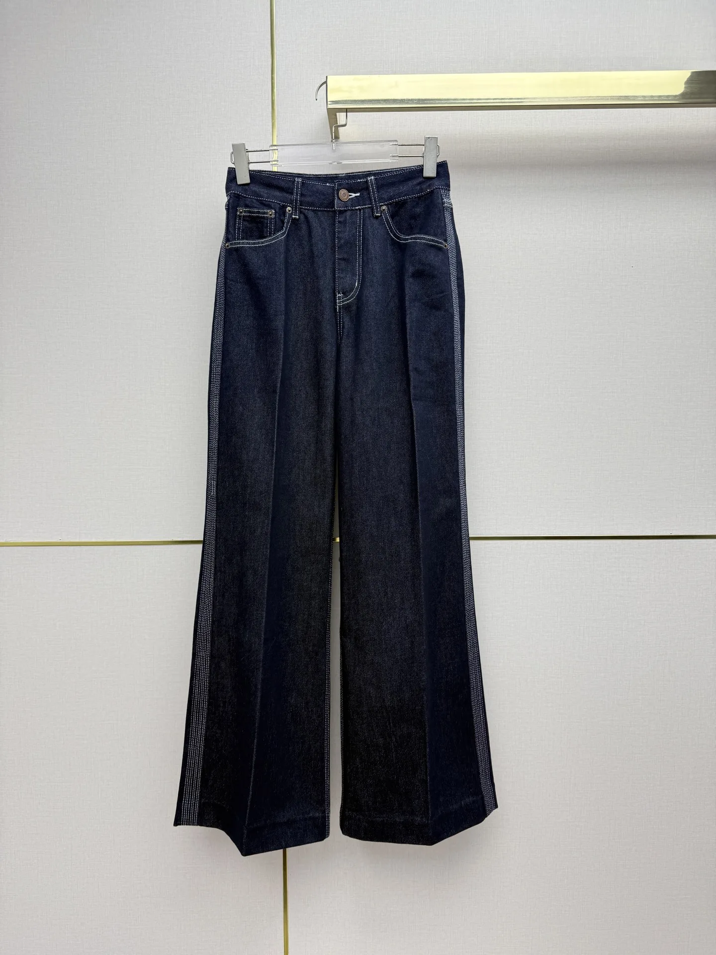 セリーヌ ジーンズ 偽物 お洒落 合わせやすい デニムパンツ ダークブルー