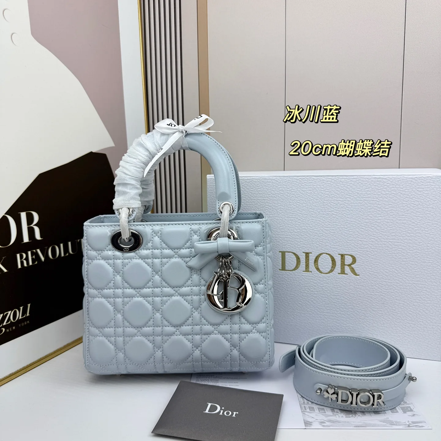 クリスチャン・ディオール コピー Lady Dior ストラップ付き バッグ スモール ブルー