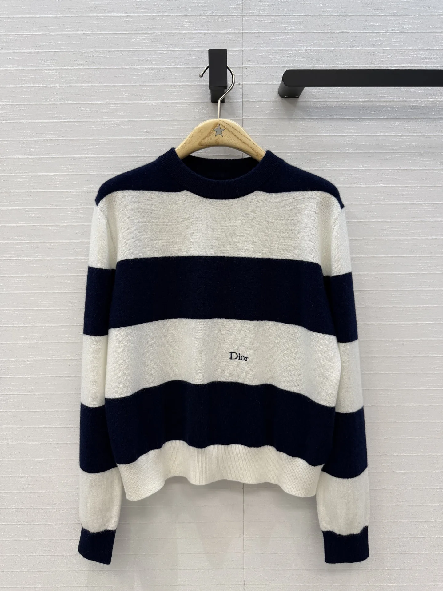 クリスチャン・ディオール セーター 偽物 D-Stripes カシミヤ ニットプルオーバー