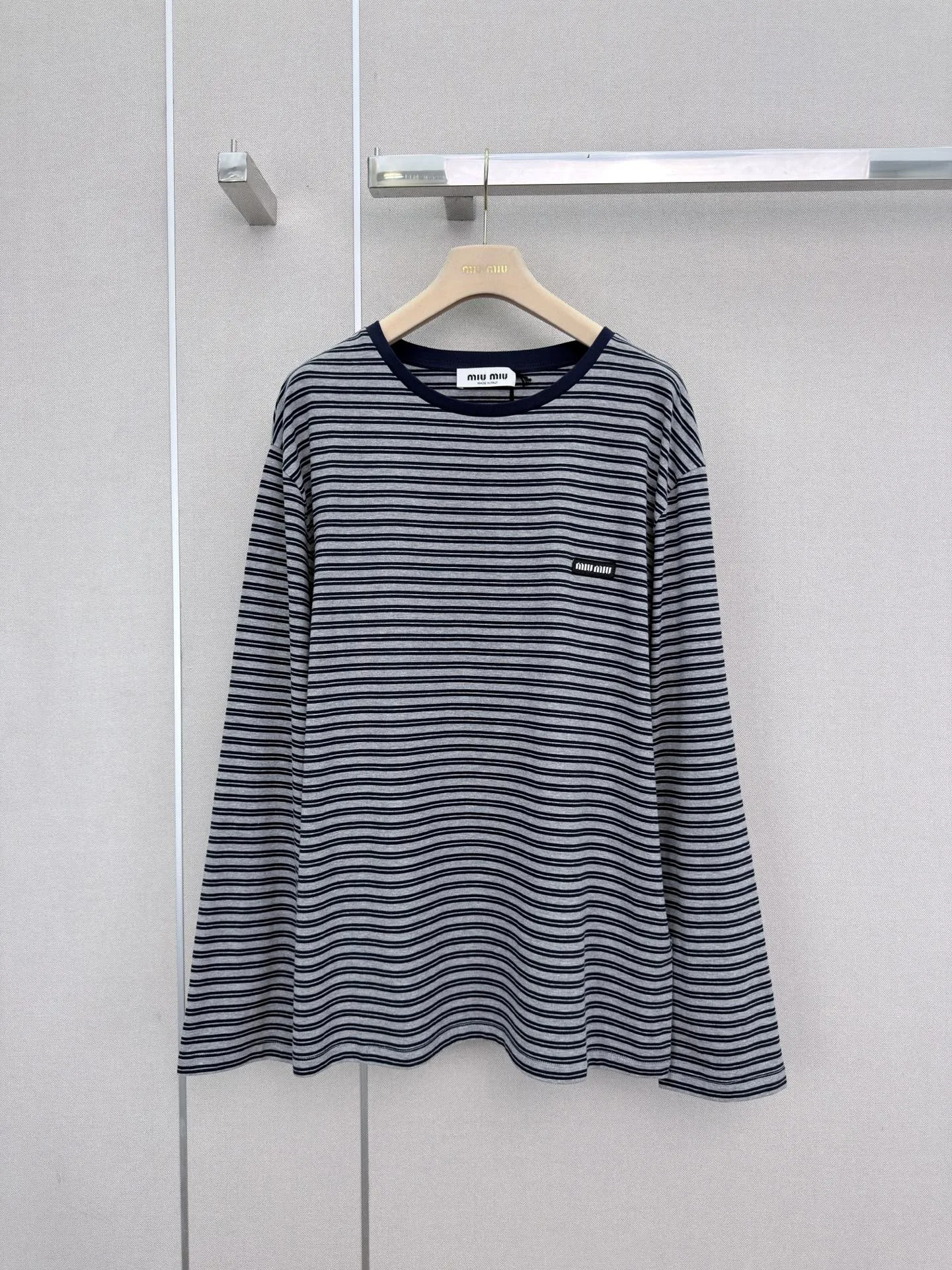 ミュウミュウ Tシャツ 偽物 定番 カジュアル ボーダー柄 長袖Tシャツ トップス