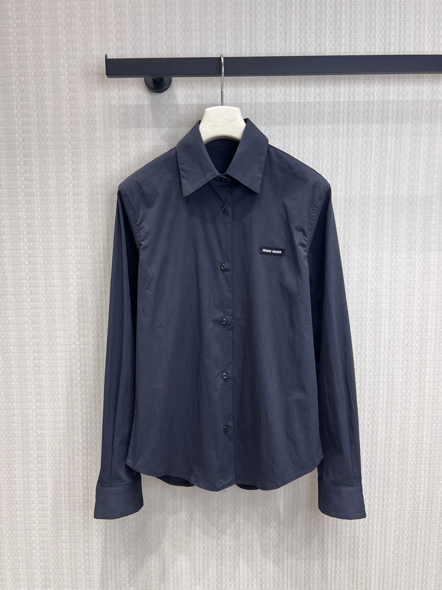 シンプル 合わせやすい ミュウミュウ シャツ 偽物 長袖シャツ トップス ブラック
