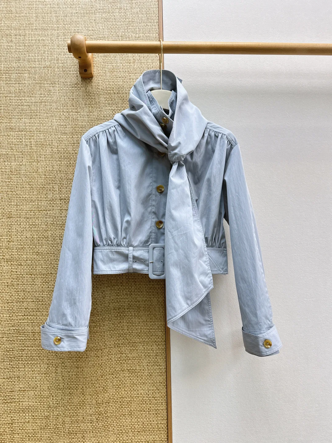クロップド スカーフジャケット クロエ ジャケット 偽物 合わせやすい