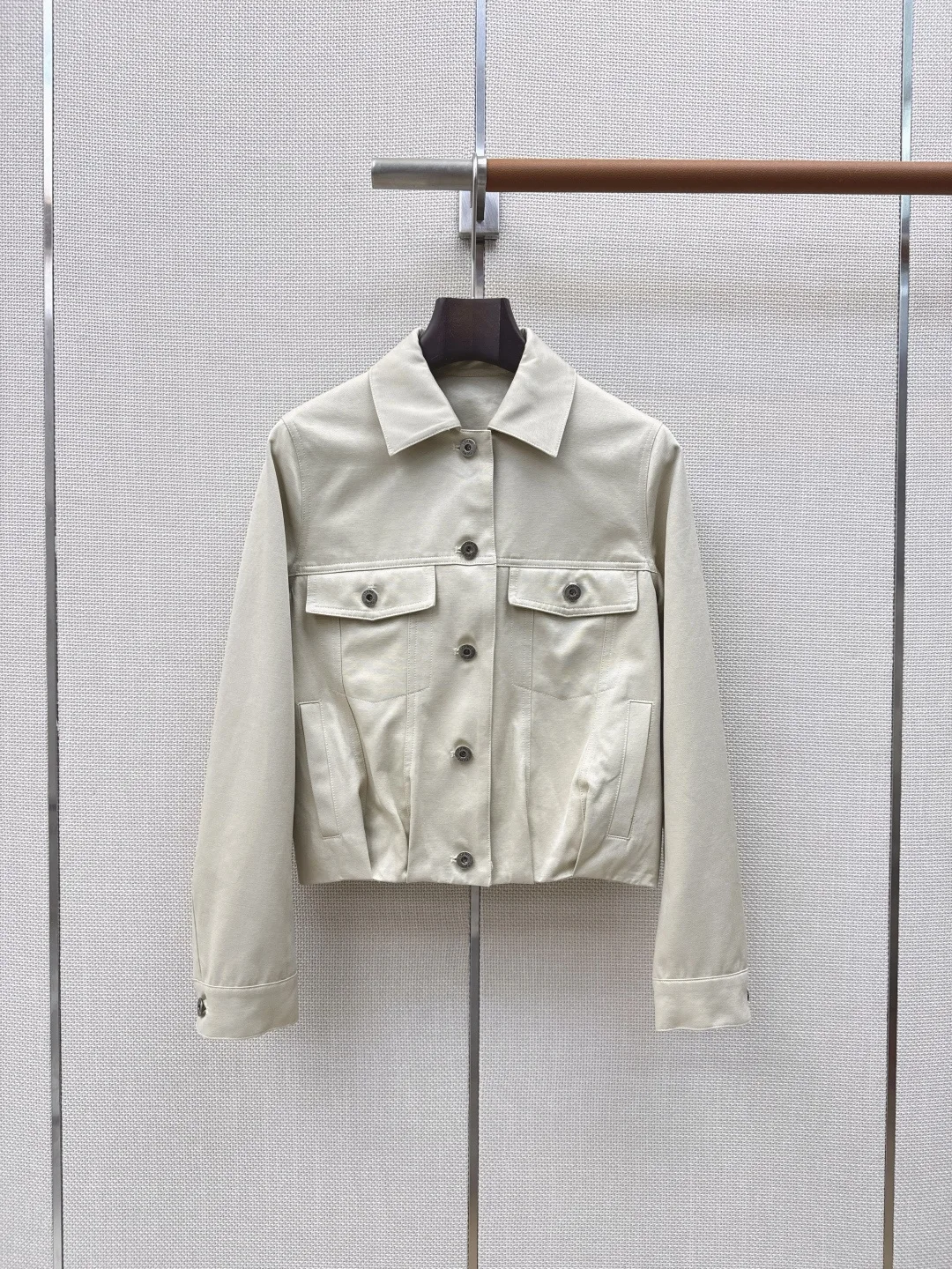 洗練された シンプル ロエベ ジャケット 偽物 合わせやすい ブルゾン