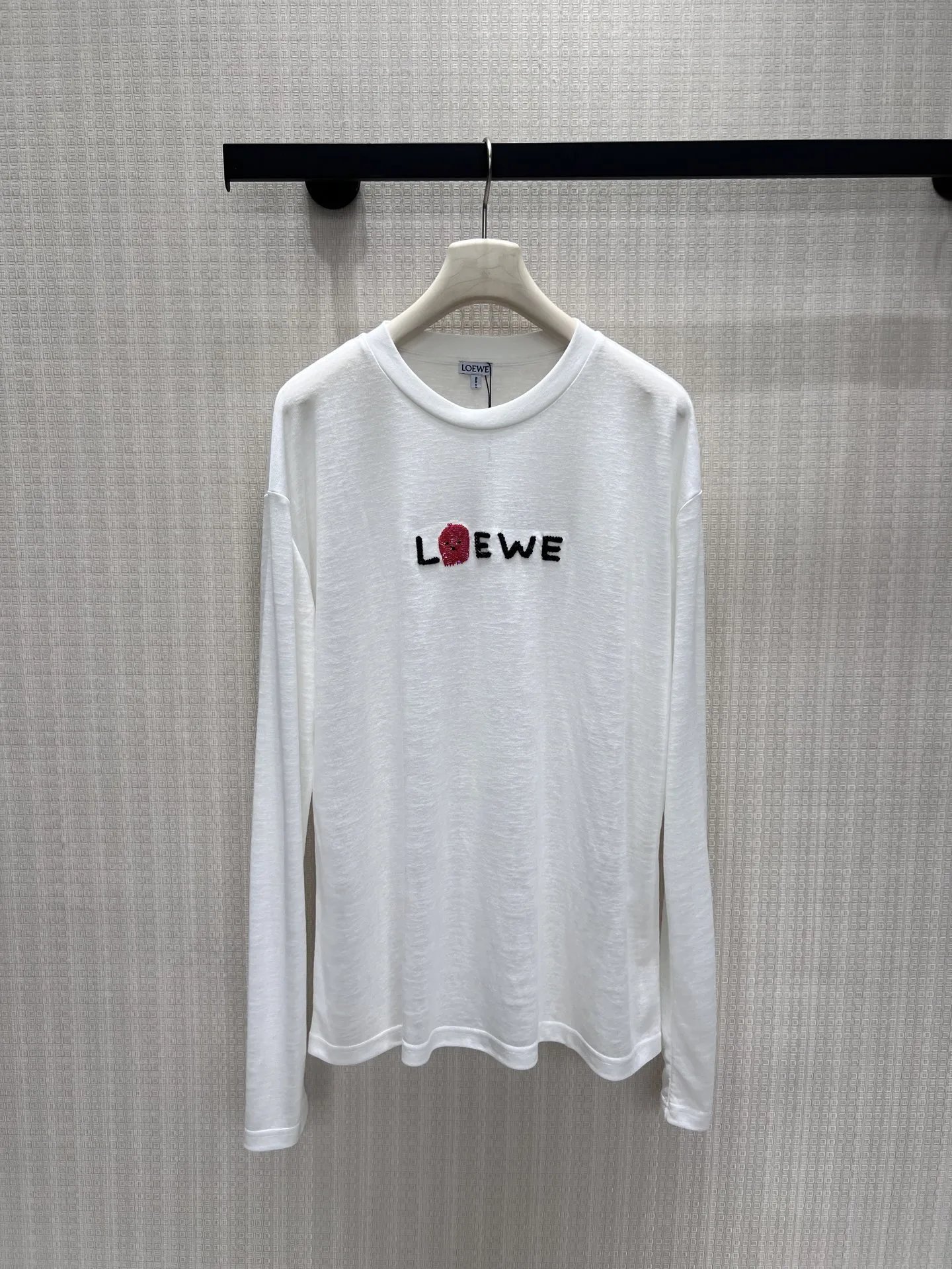 カジュアル ロゴ 長袖Tシャツ ロエベ Tシャツ 偽物 合わせやすい ホワイト