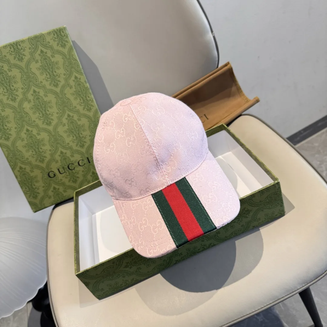 １*！様 GUCCI ベースボールキャップ　ストライプ付きCGキャンバス GGキャンバス ウェブストライプ ベースボールキャップ グッチ キャップ