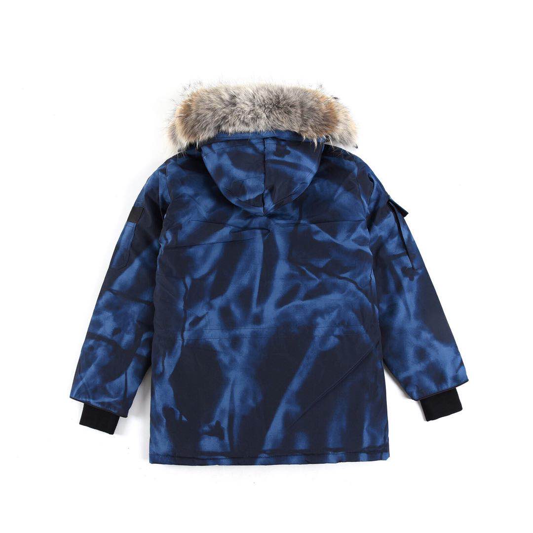 2021トレンド秋冬おすすめ安い カナダグース 男性用ダウンジャケット コピー 青い迷彩 白いアヒル羽毛 流行 格好が良いです 保温します