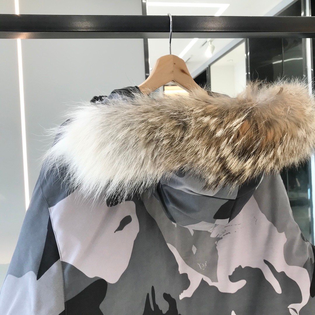 カナダグース 男性用ダウンジャケット コピー 2021秋冬新作 男性の遠征ダウンパーカコート  白いアヒル羽毛 流行 格好が良いです 保温します