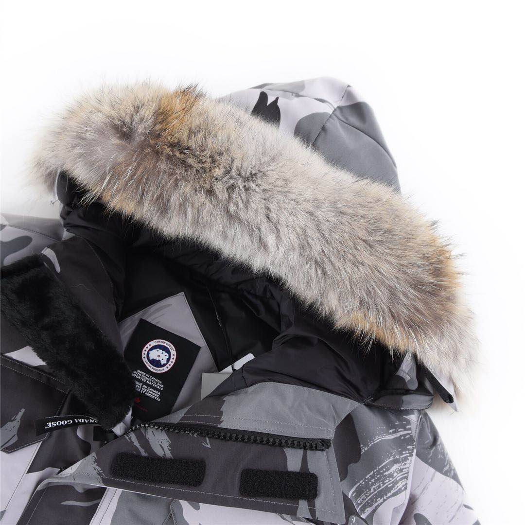 2021秋冬新作 カナダグース 男性用ダウンジャケット コピー 男性の遠征ダウンパーカコート ホワイトカモ 流行 格好が良いです 保温します