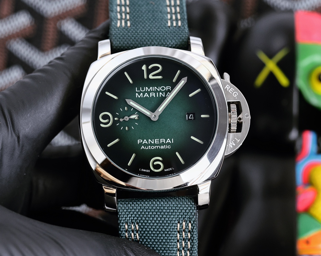 おしゃれ 自動巻き 44mm 日付表示 オフィチーネ・パネライ 腕時計 コピー 人気 かっこいい カジュアル