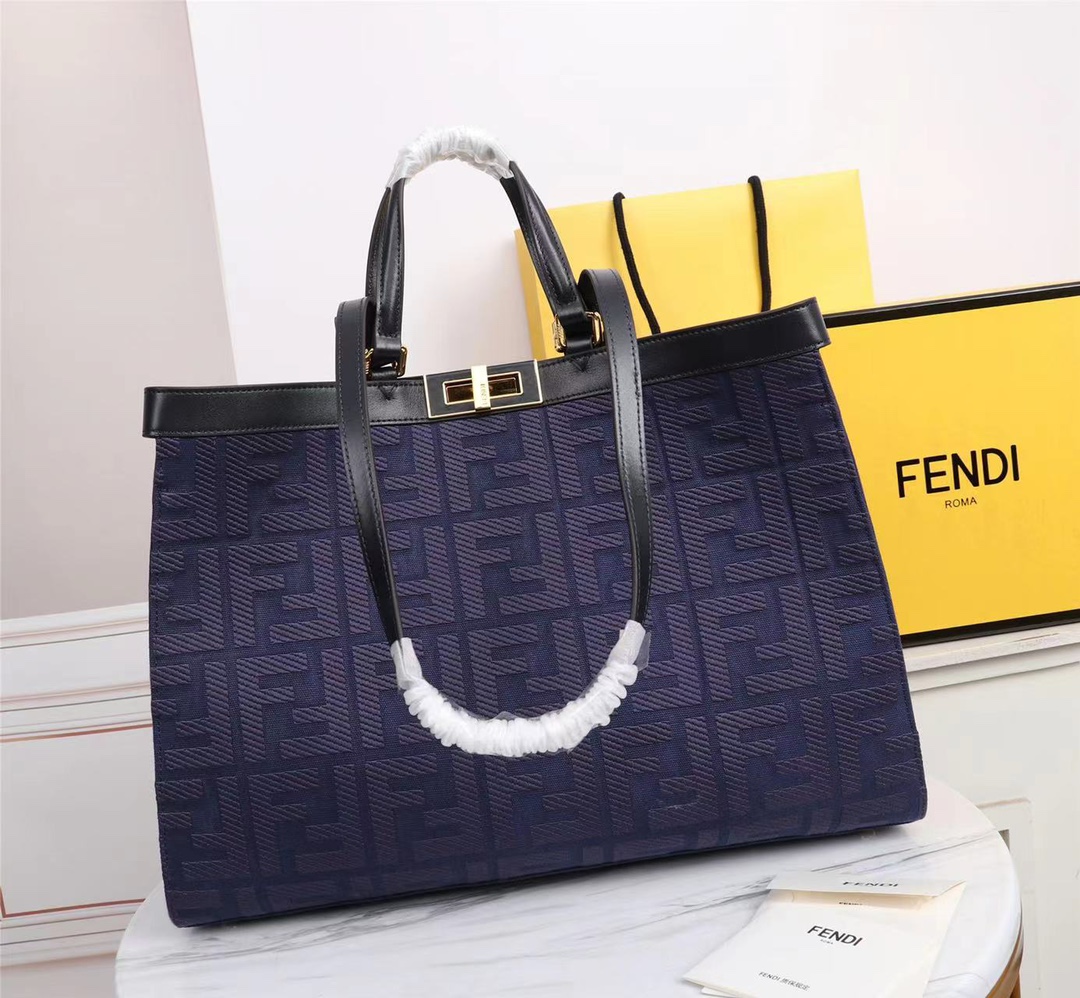 FENDI ハンドバッグ トートバッグ クラシック とてもかわいいです ...