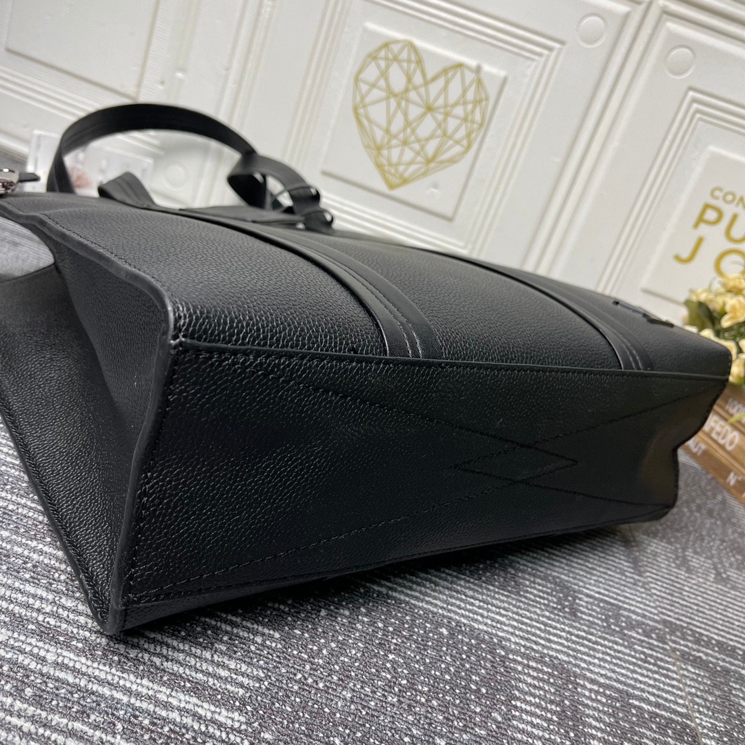 M57308 レザー ブラック ルイ・ヴィトン バッグ コピー メンズ