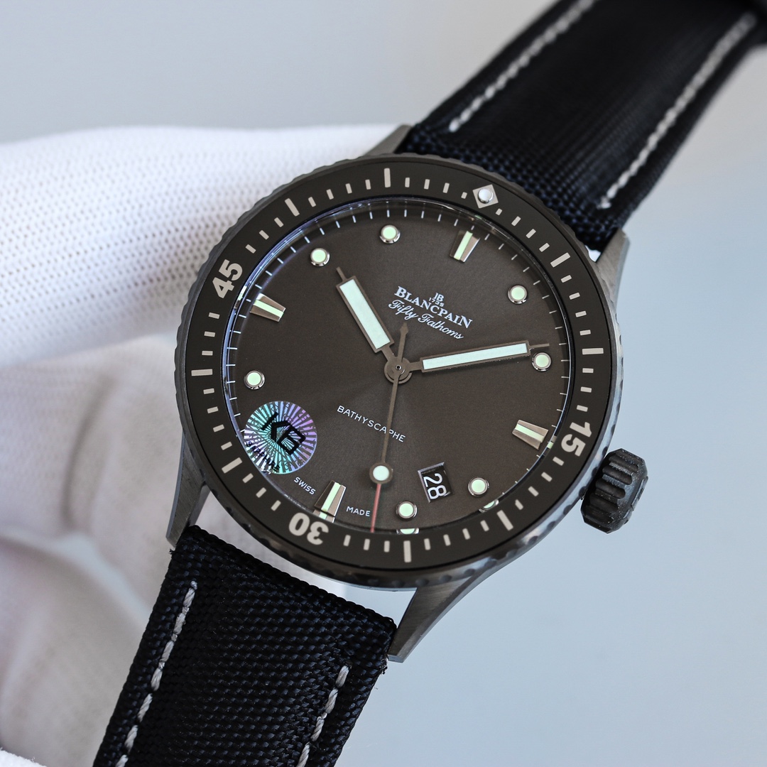 フィフティ ファゾムス ブランパン 腕時計 コピー 43.6mm メンズ ウォッチ おしゃれ 人気