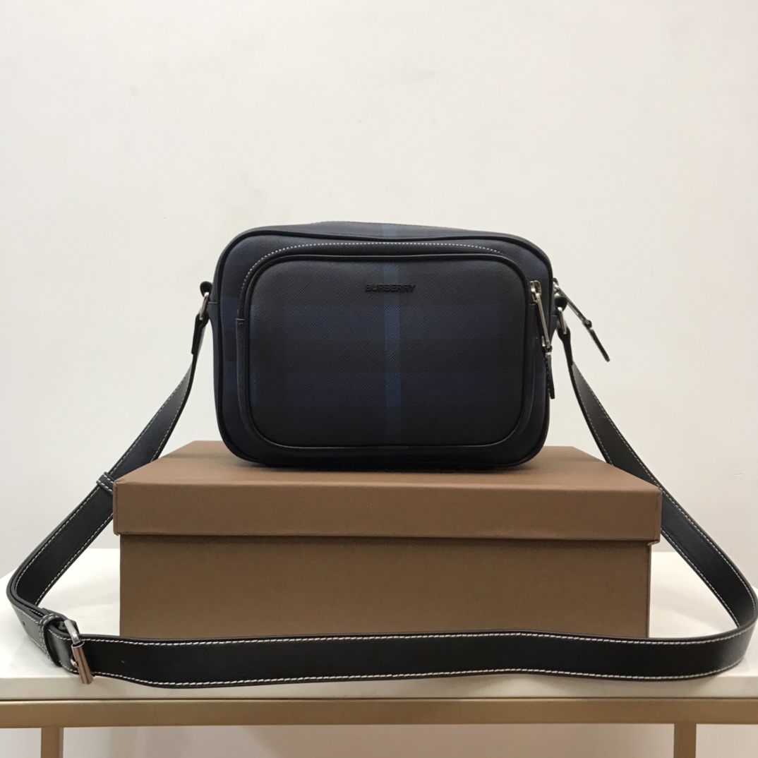 バーバリー バッグ コピー メンズ エグザジェレイティッドチェック＆レザー クロスボディバッグ