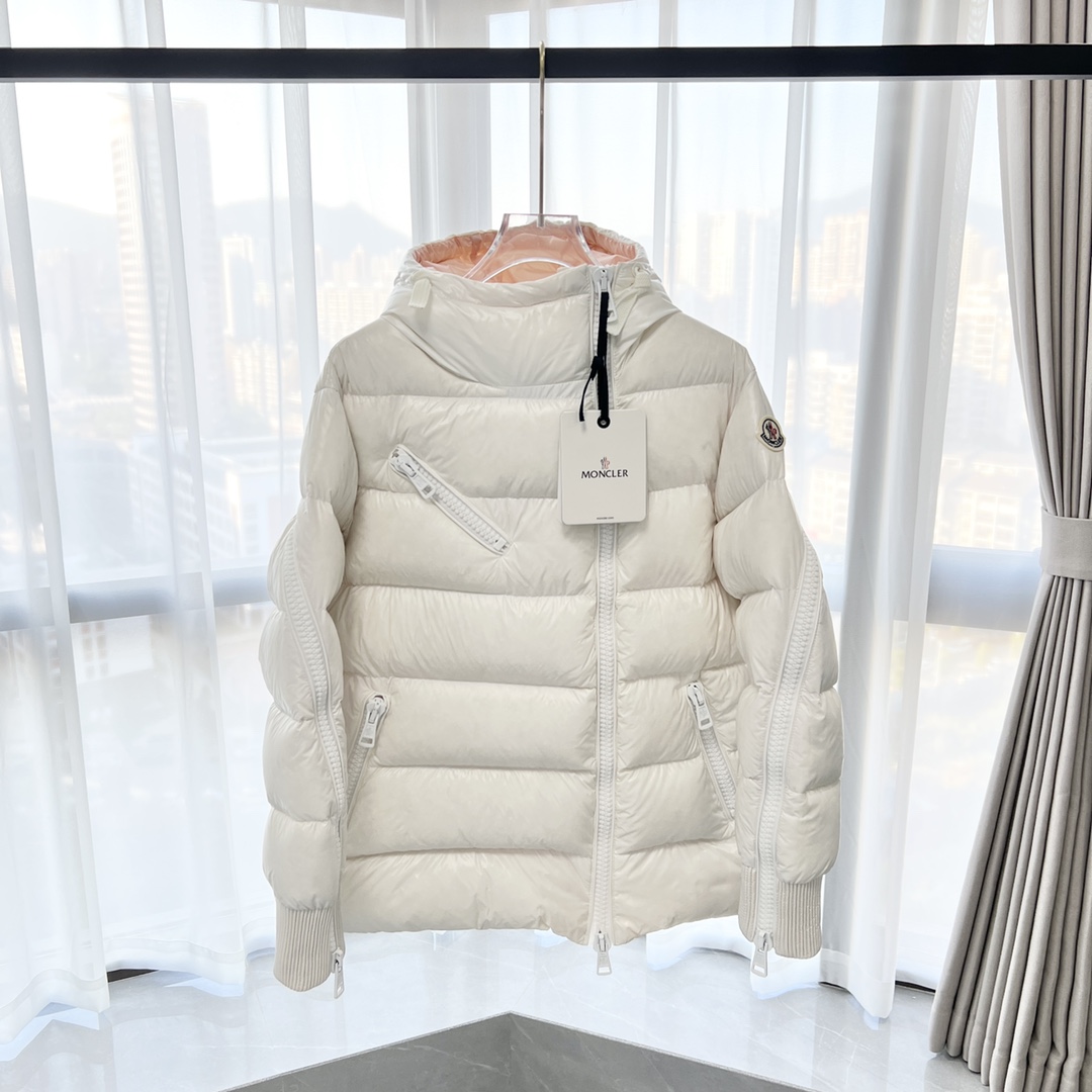 人気 秋冬 ファッション LIRIOPE モンクレール ダウンジャケット コピー フード付 オーバーサイズ ホワイト