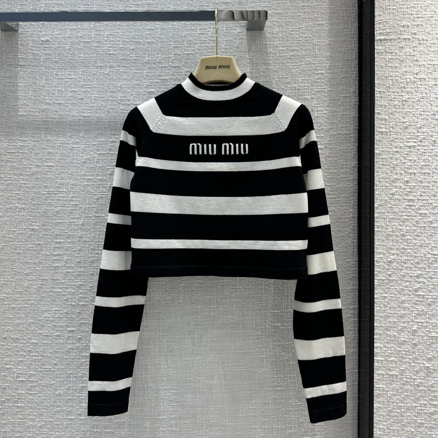 ミュウミュウ セーター コピー 洗練された タートルネック ロングスリーブセーター 