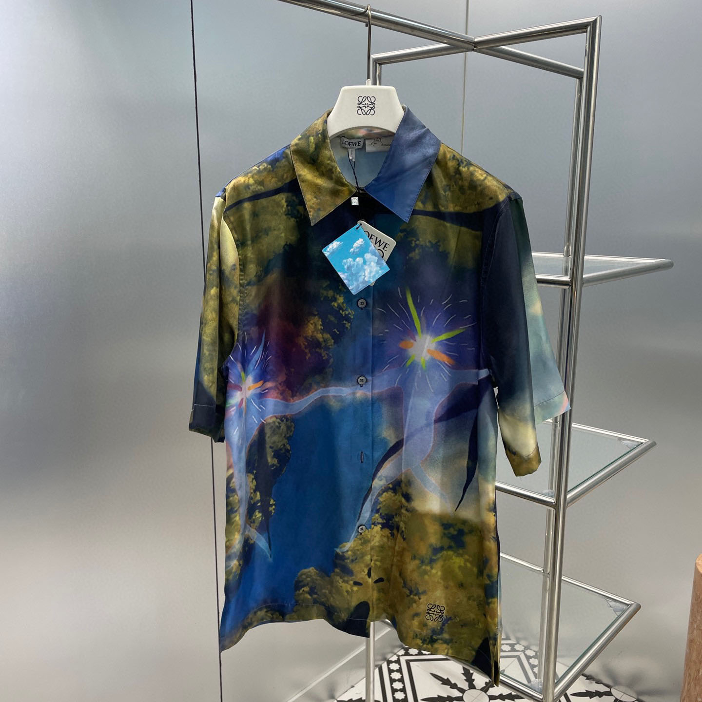 LOEWE × ハウルの動く城 星の子 プリント シルク 半袖 トップス ロエベ シャツ コピー