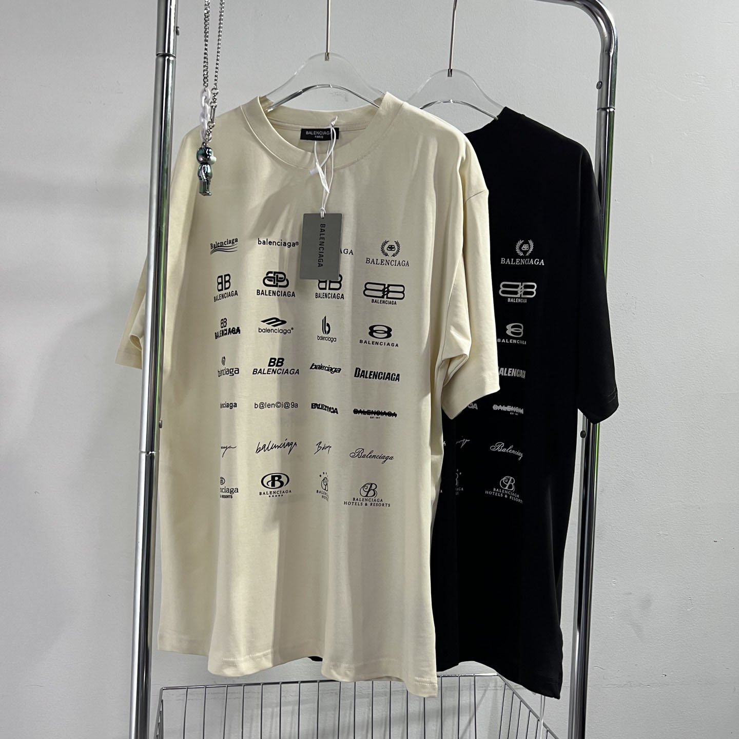 人気 ユニセックス ロゴ オーバーサイズ バレンシアガ Tシャツ コピー カジュアル ファッション