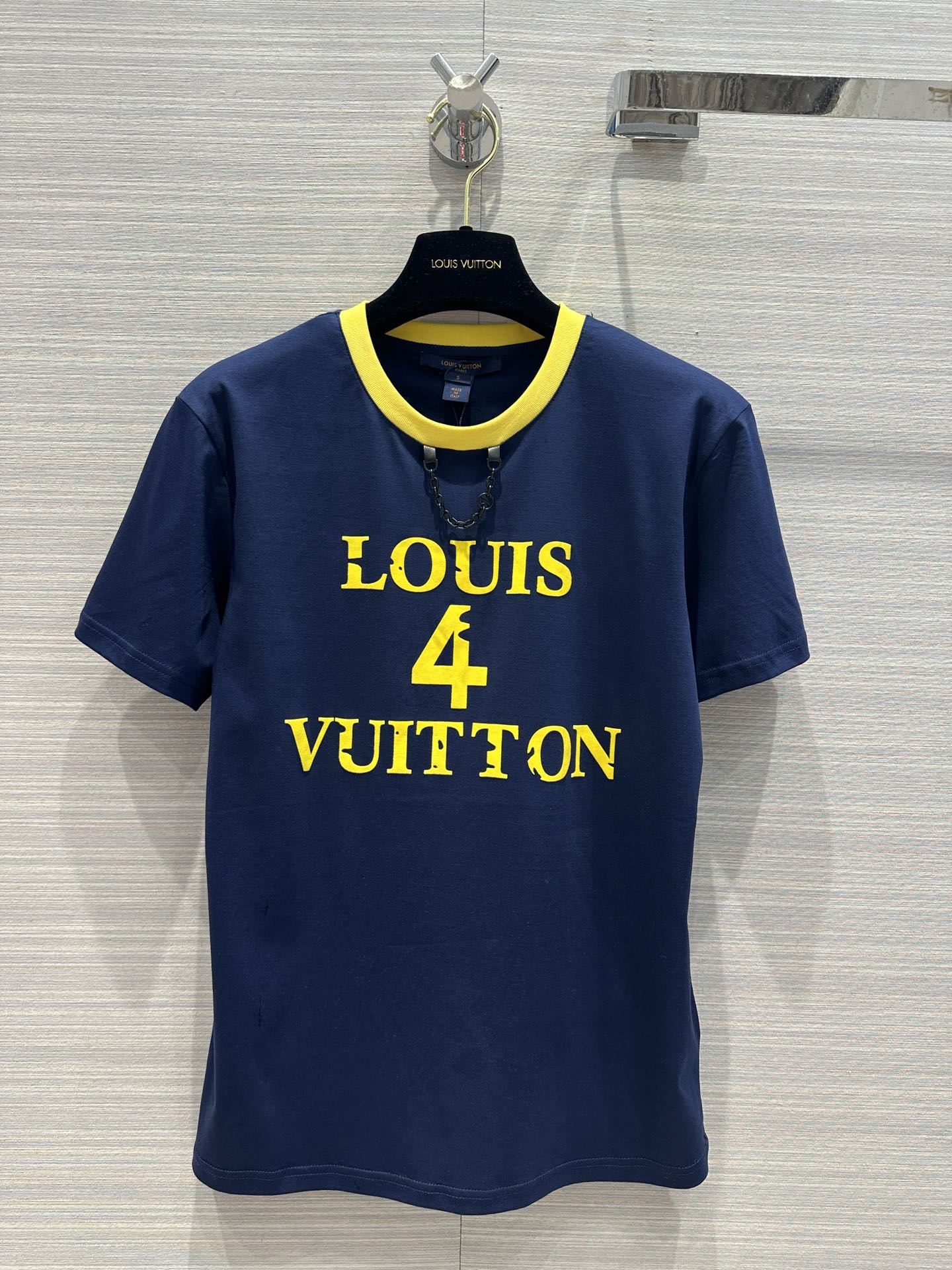 ルイ・ヴィトン Tシャツ コピー コットン 新作！Louis 4 Vuitton 半袖Tシャツ 