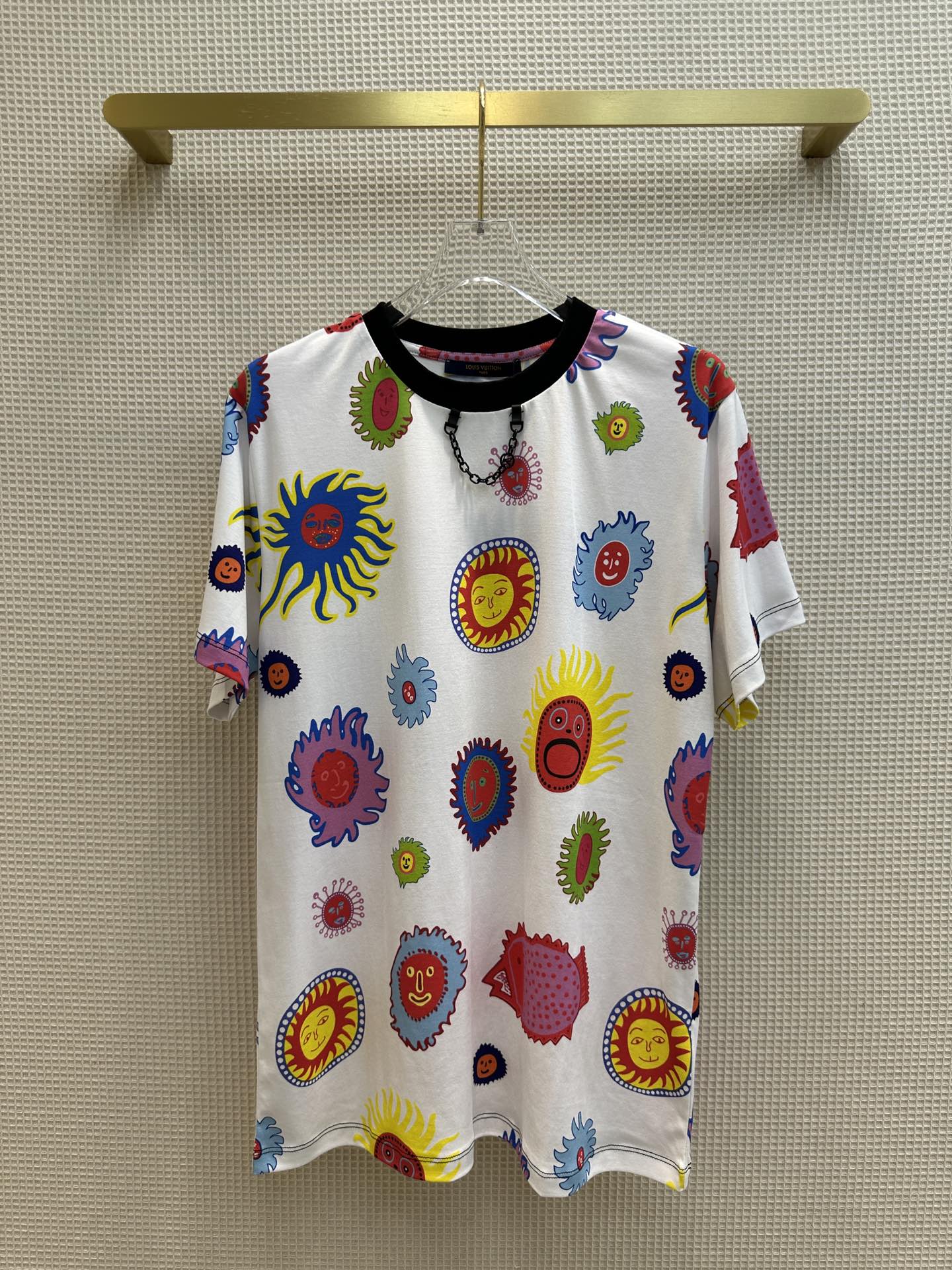 LV × YK フェイスプリントTシャツ ルイ・ヴィトン Tシャツ コピー 半袖 トップス
