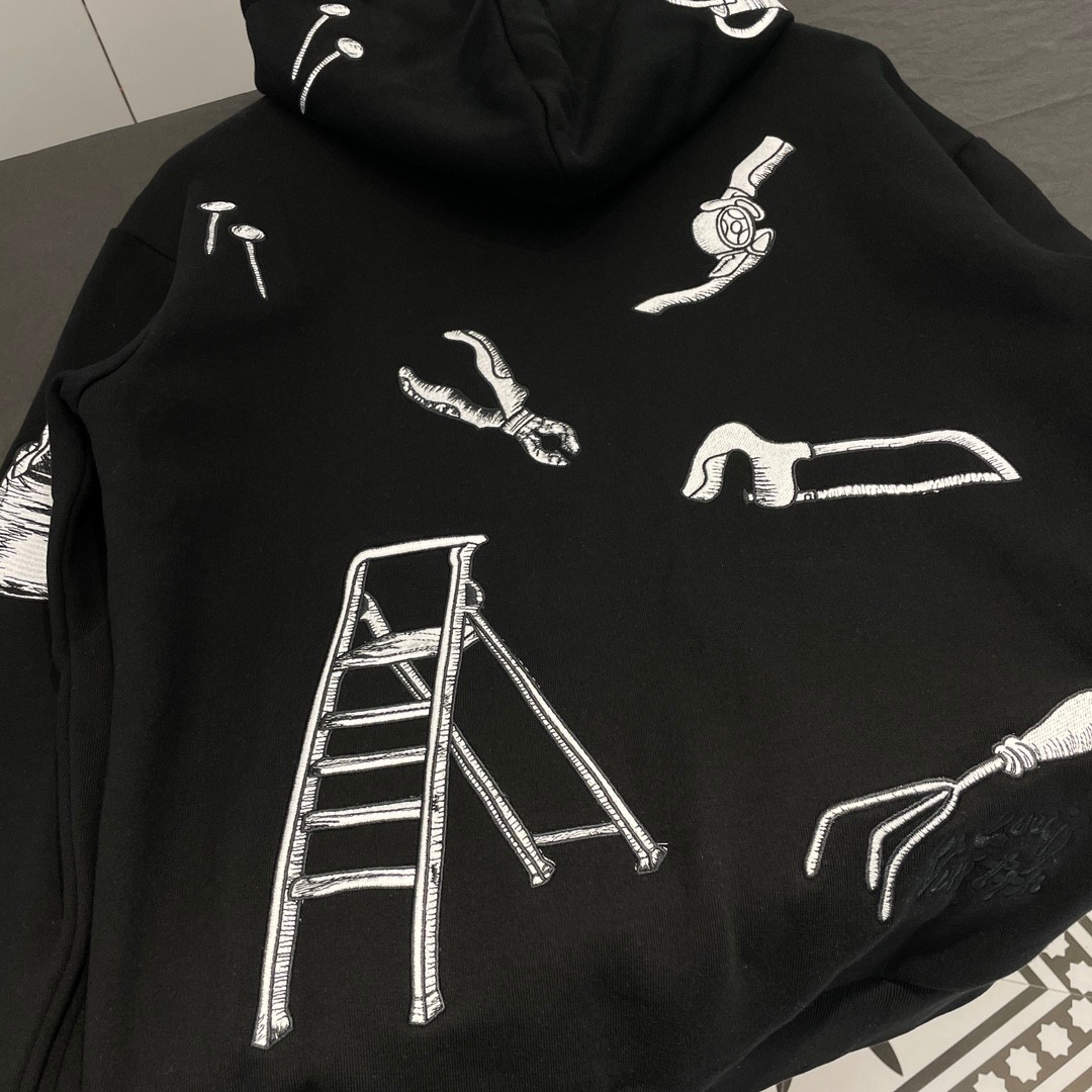 LVマルチツールエンブロイダードフーディ ルイ・ヴィトン パーカー