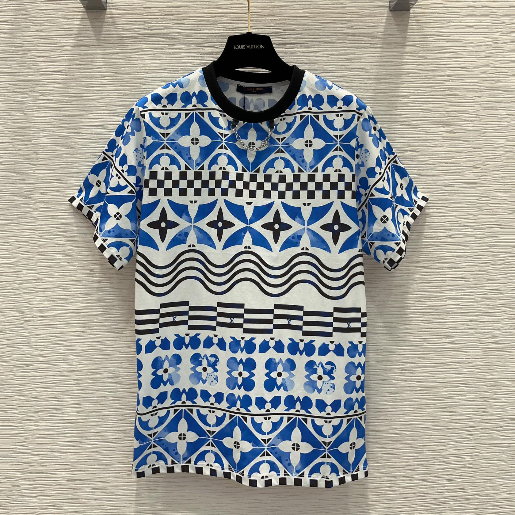 LV バイ・ザ・プール モノグラムタイルTシャツ ルイ・ヴィトン Tシャツ コピー レディース