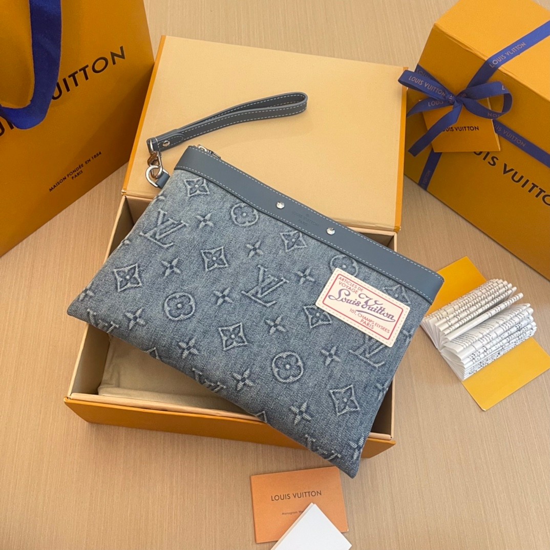 LOUIS VUITTON モノグラムデニム ポシェット・トゥ・ゴー M82313