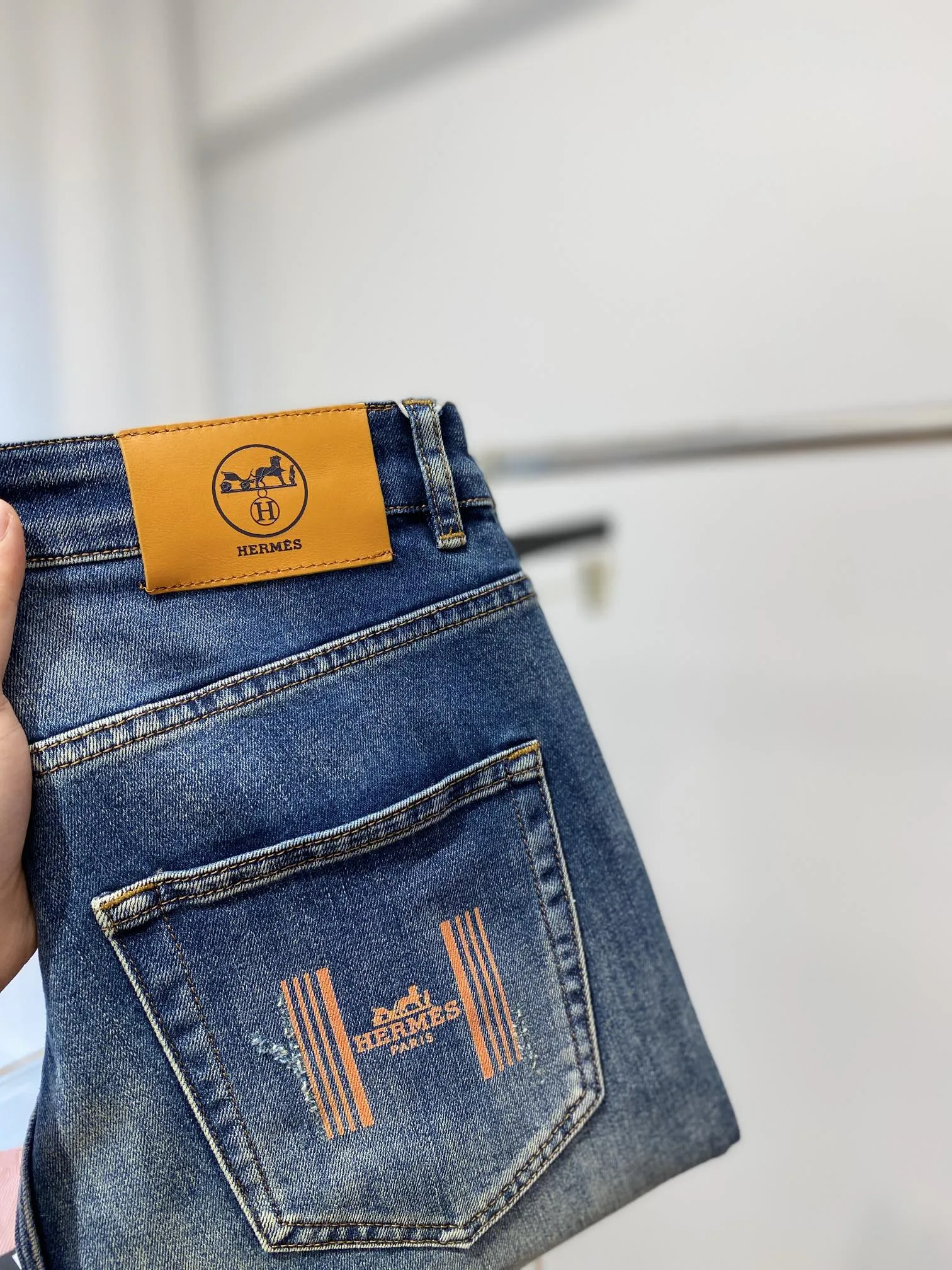 定番 合わせやすい エルメス パンツ コピー メンズ ジーンズ デニムパンツ 定番 合わせやすい エルメス パンツ コピー メンズ ジーンズ デニムパンツ