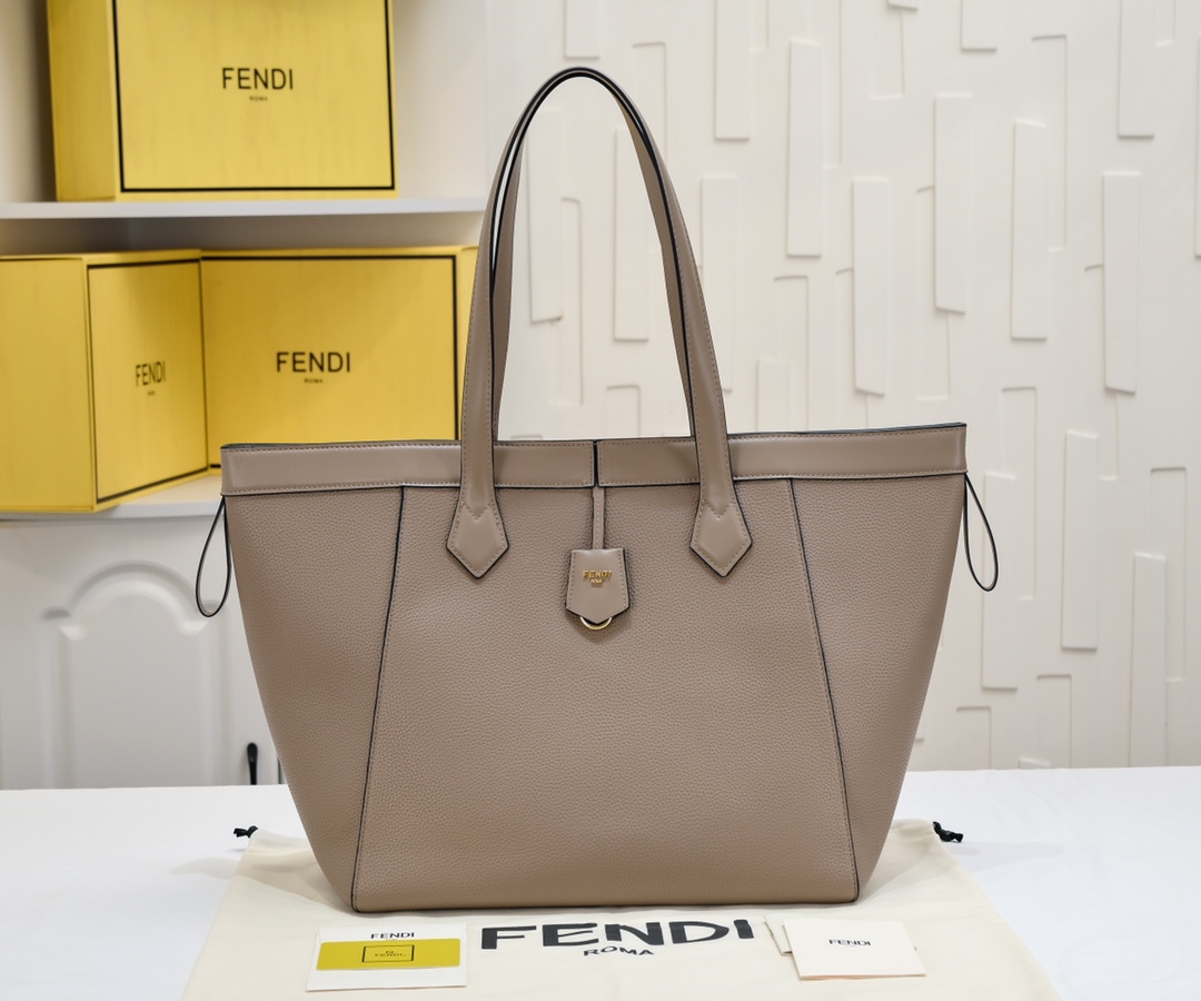 フェンディ バッグ コピー Fendi Origami ラージ グレーレザー 変形バッグ