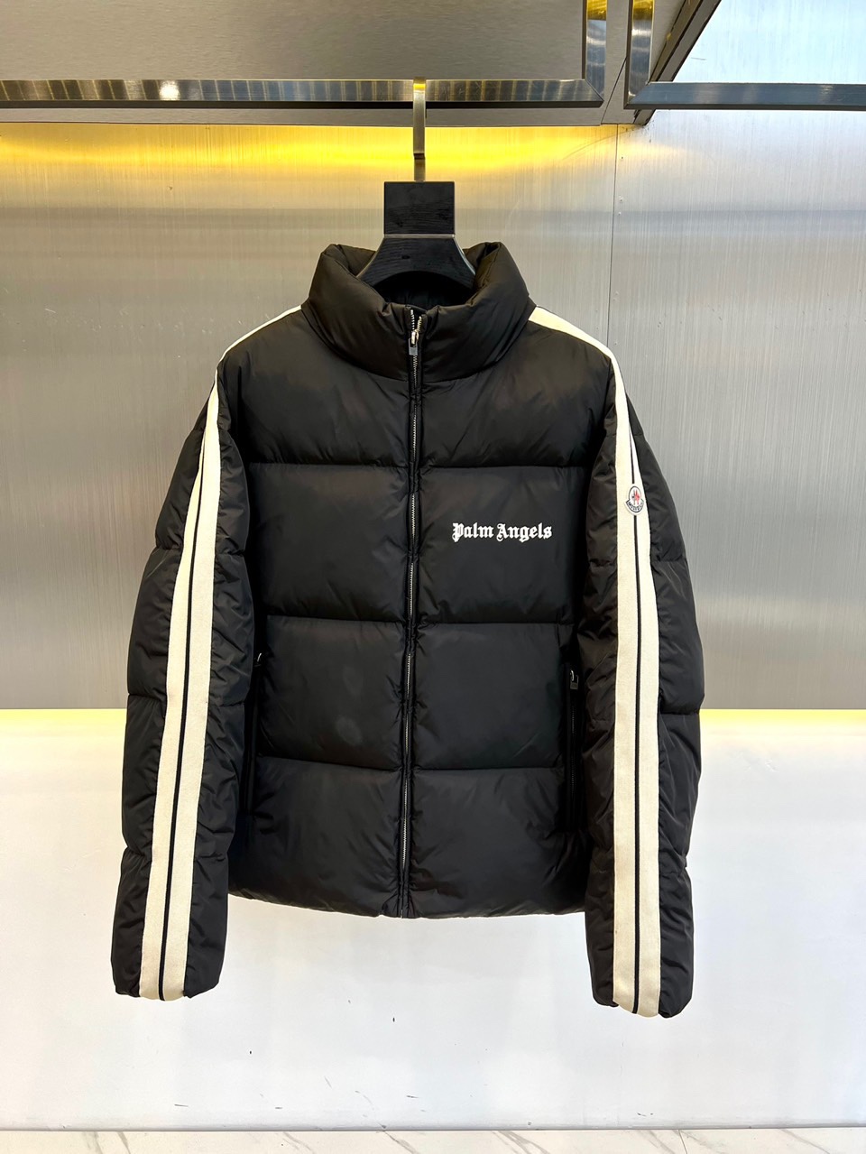 Moncler x Palm Angels Rodmanダウンジャケット モンクレール ダウンジャケット スーパーコピー