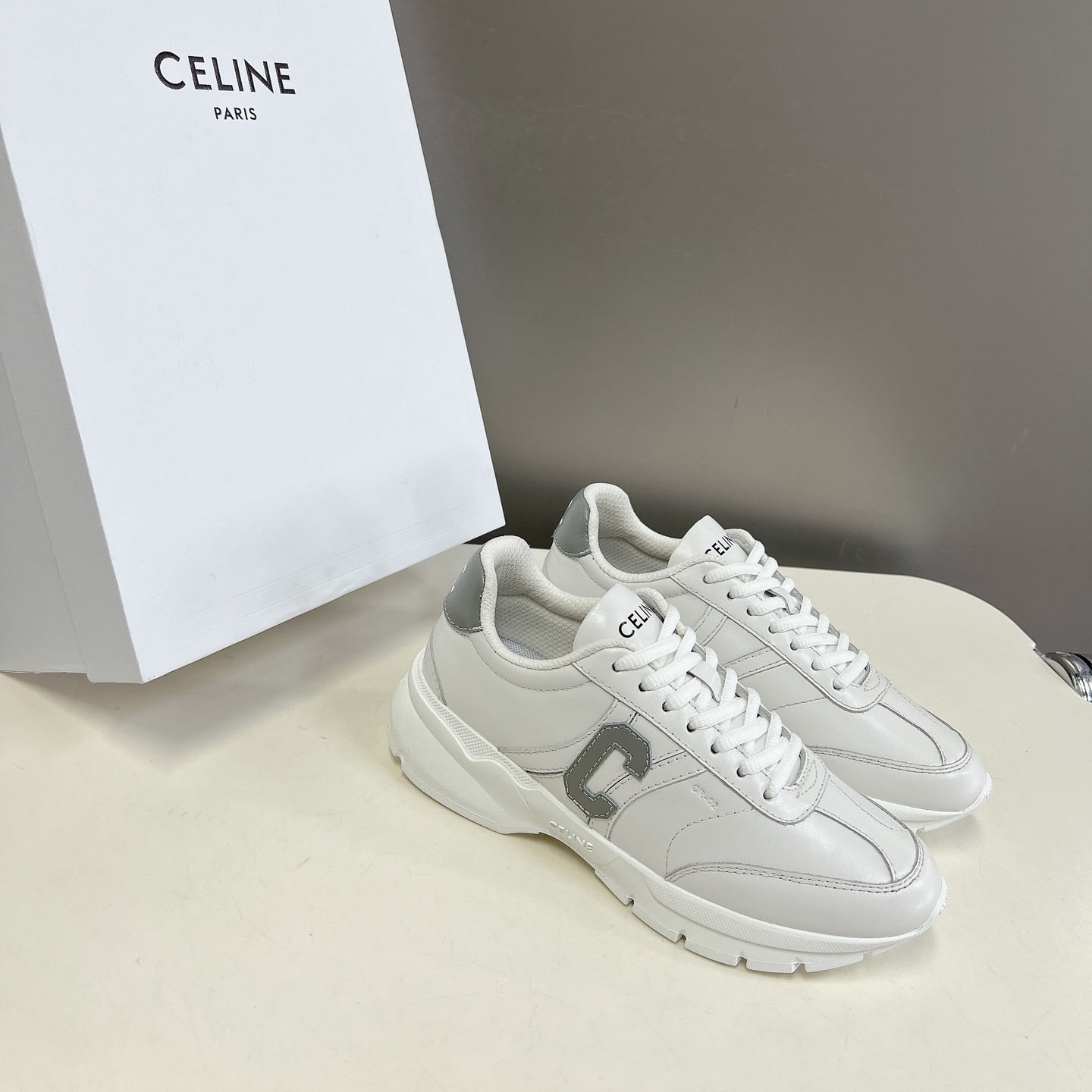 CELINE ランナー CR-02 レースアップ ロースニーカー セリーヌ スニーカー 偽物 