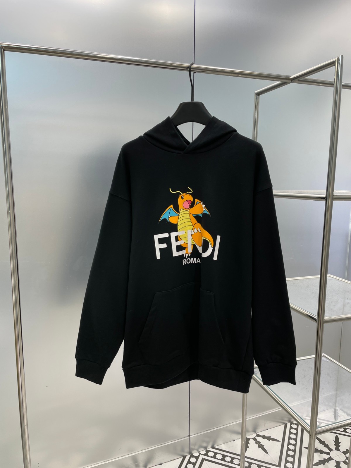 FENDI x FRGMT x POKEMON スウェットシャツ フェンディ パーカー コピー ブラック