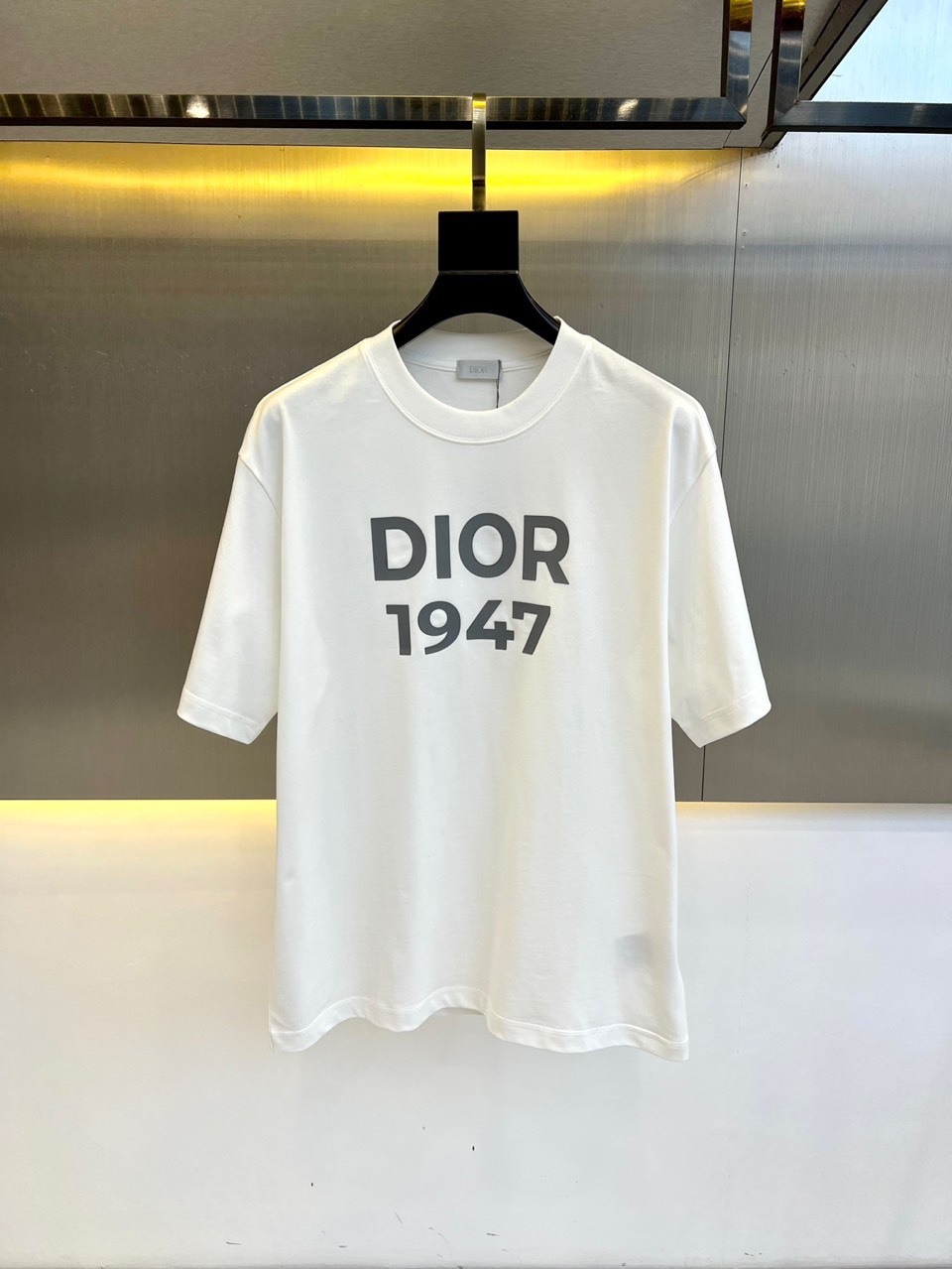 定番 カジュアル ロゴ入り 半袖Tシャツ クリスチャン・ディオール Tシャツ コピー ホワイト