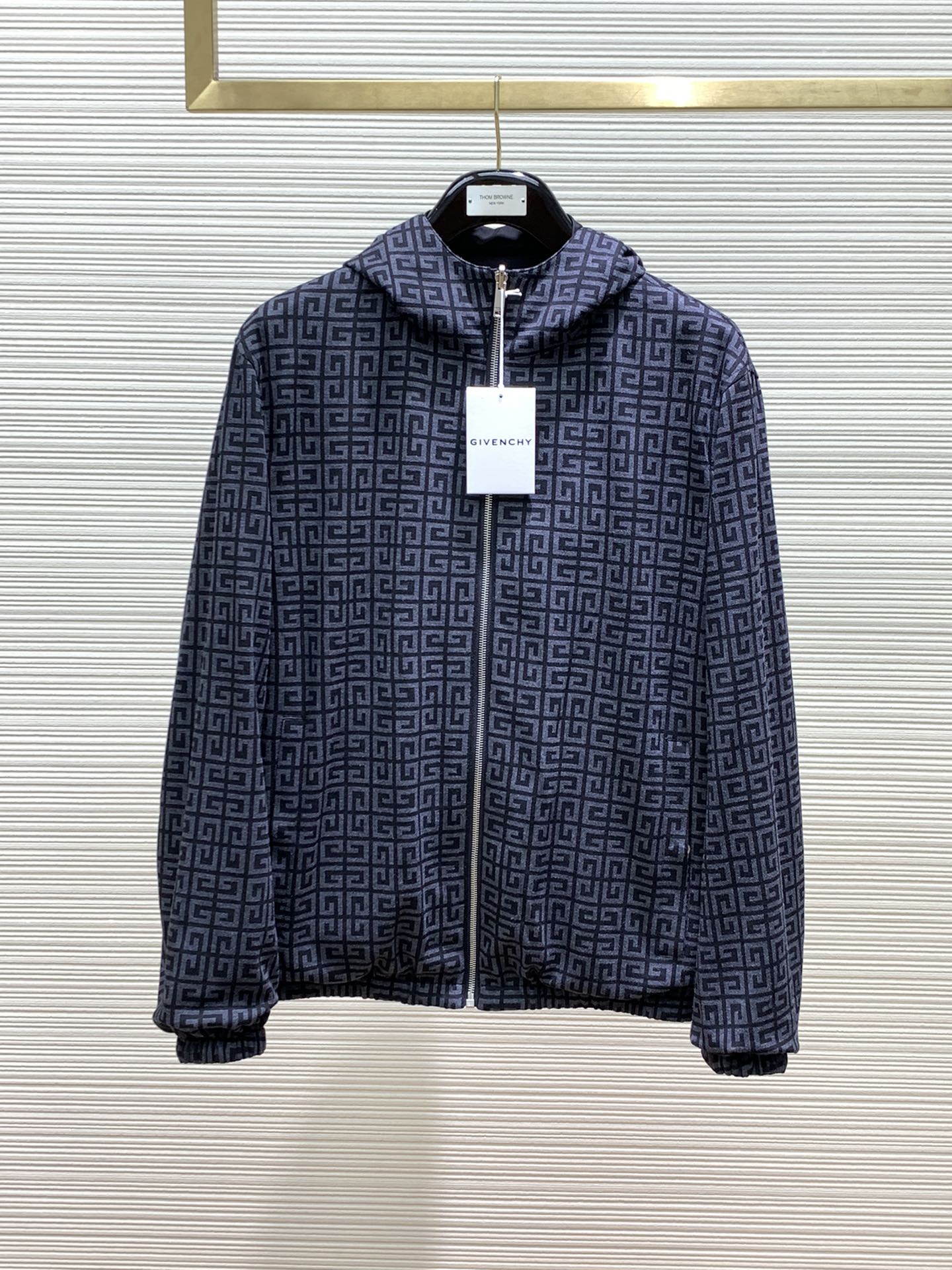 リバーシブル フード付き ブルゾン ジバンシィ ジャケット コピー メンズ