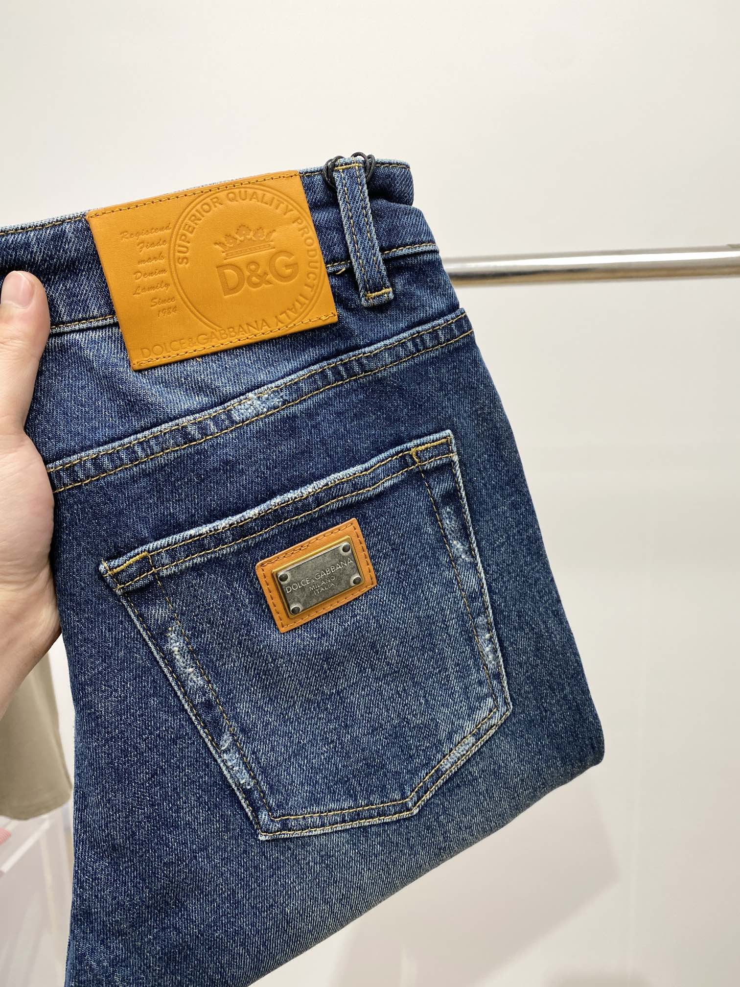 合わせやすい メンズ ドルチェ&ガッバーナ ジーンズ 偽物 ストレッチ デニムパンツ