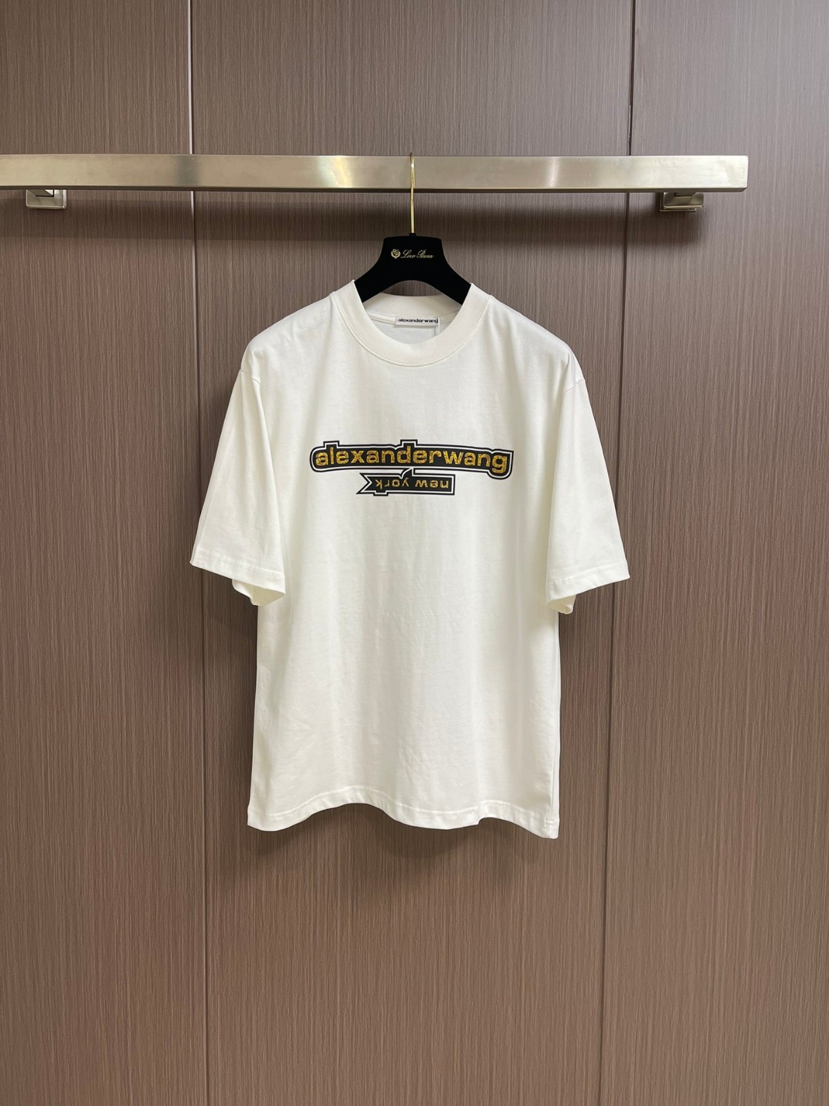 アレキサンダーワング Tシャツ コピー シンプル ロゴ入り クルーネック 半袖Tシャツ ホワイト