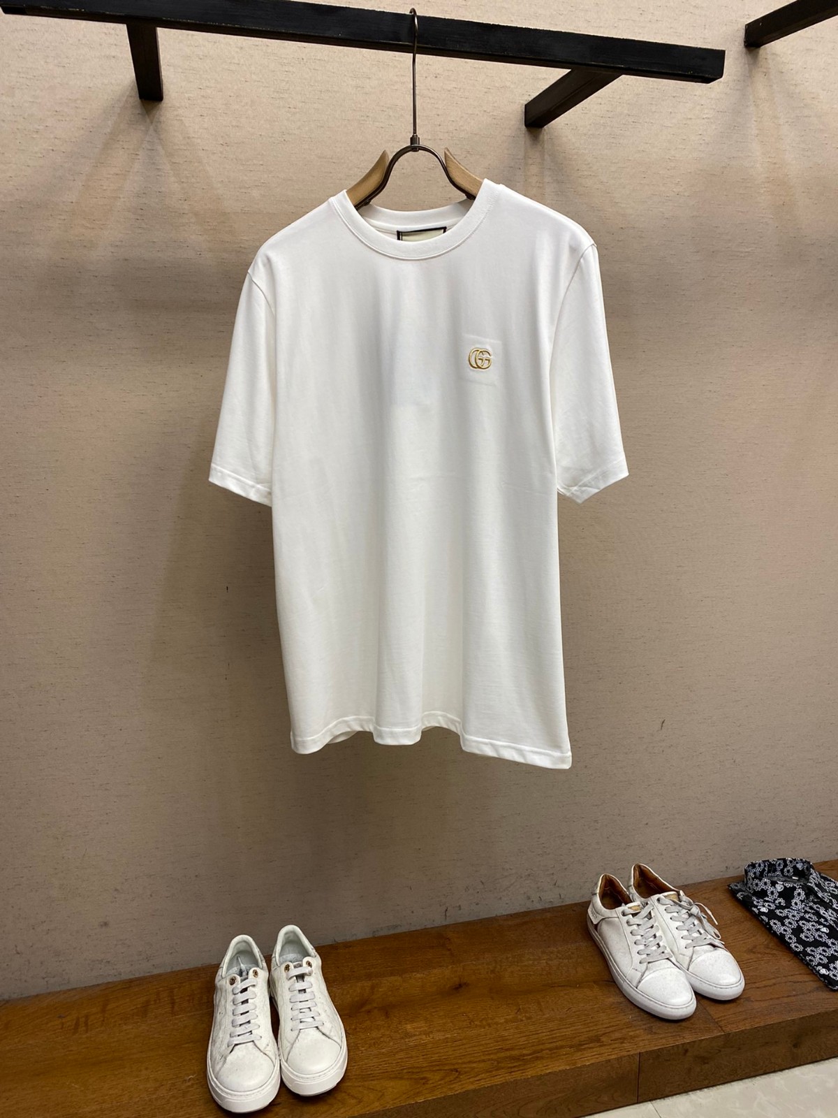 シンプル 合わせやすい クルーネック グッチ Tシャツ コピー 半袖Tシャツ ホワイト