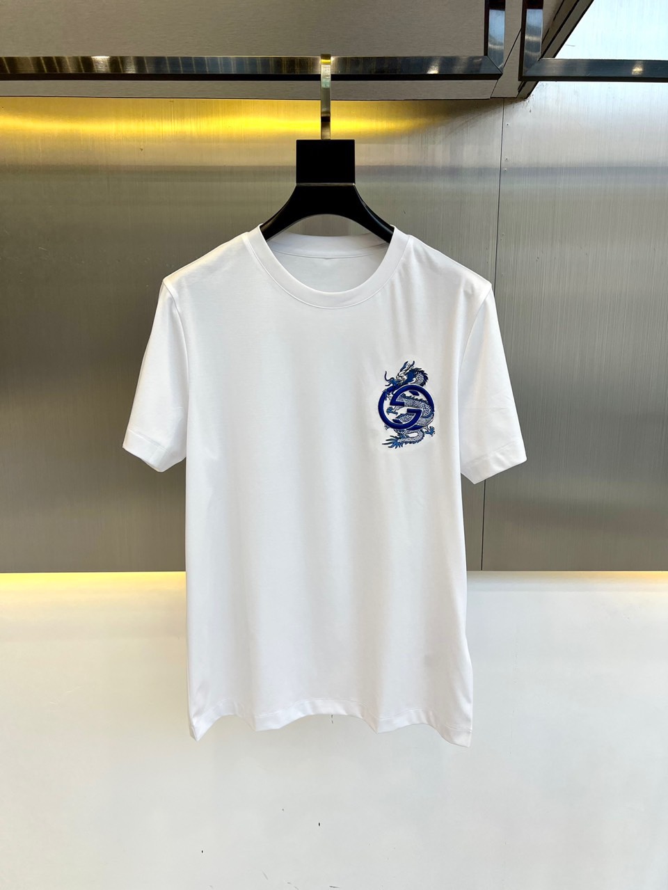 快適 シルケットコットン 刺繍入り グッチ Tシャツ コピー 半袖Tシャツ ホワイト