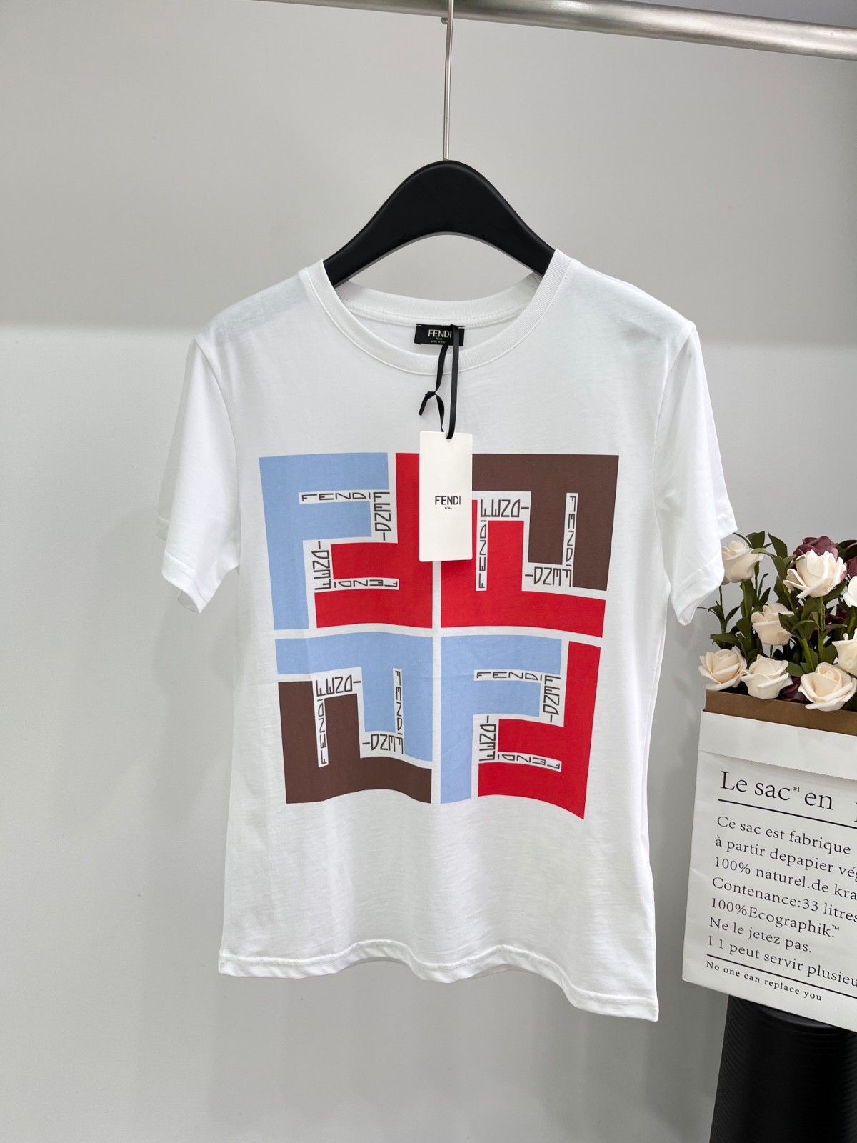 定番 プリント フェンディ Tシャツ コピー クルーネック 半袖Tシャツ ホワイト