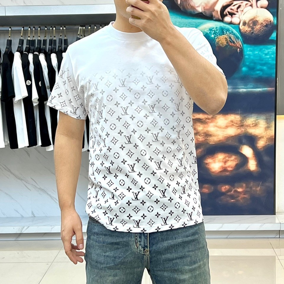 お洒落 人気 モノグラムグラディエントTシャツ ルイ・ヴィトン Tシャツ コピー ホワイト