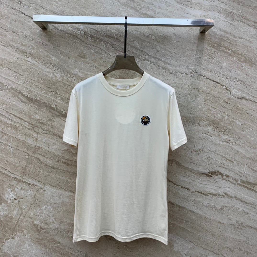 定番 カジュアル ロゴパッチ 半袖Tシャツ クロエ Tシャツ コピー ベージュ