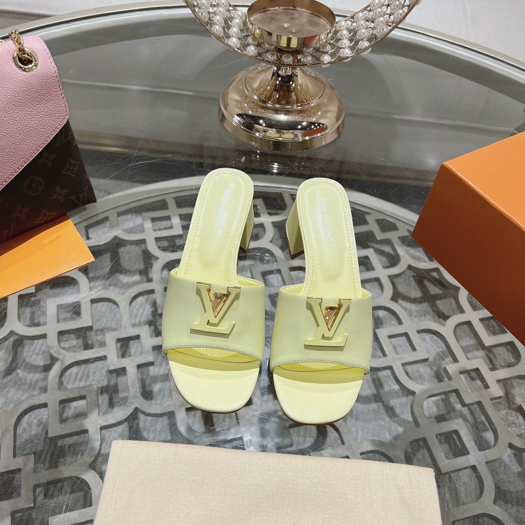 洗練された LV カプリ･ライン ミュール ルイヴィトン サンダル スーパーコピー イエロー
